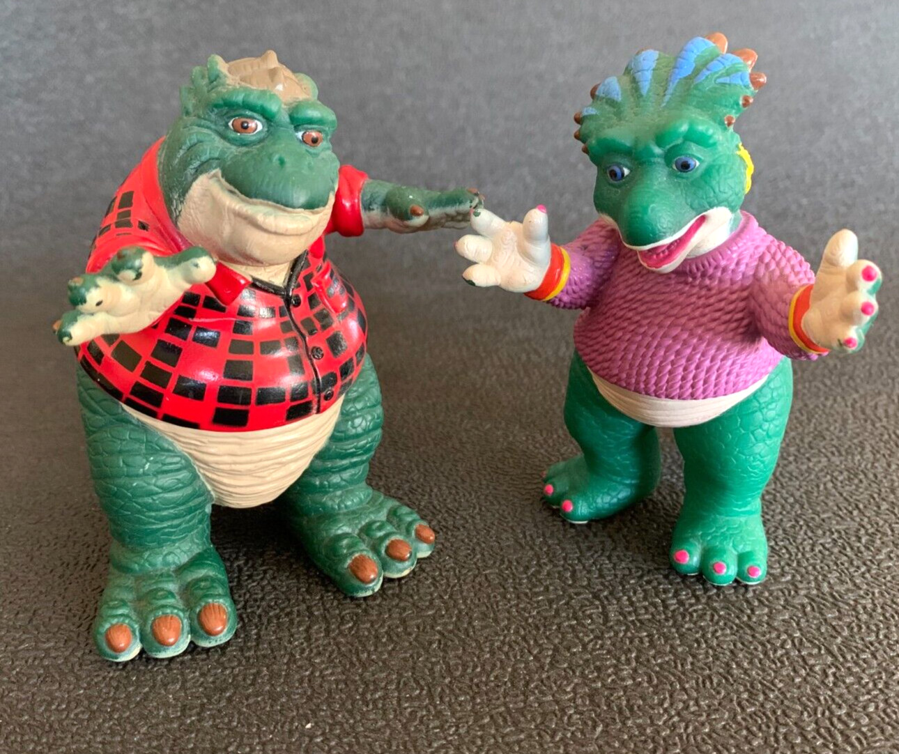Disney’s TV Show – Dinosaurs – Charlene and Earl Sinclair Set of 2 – Excellent
