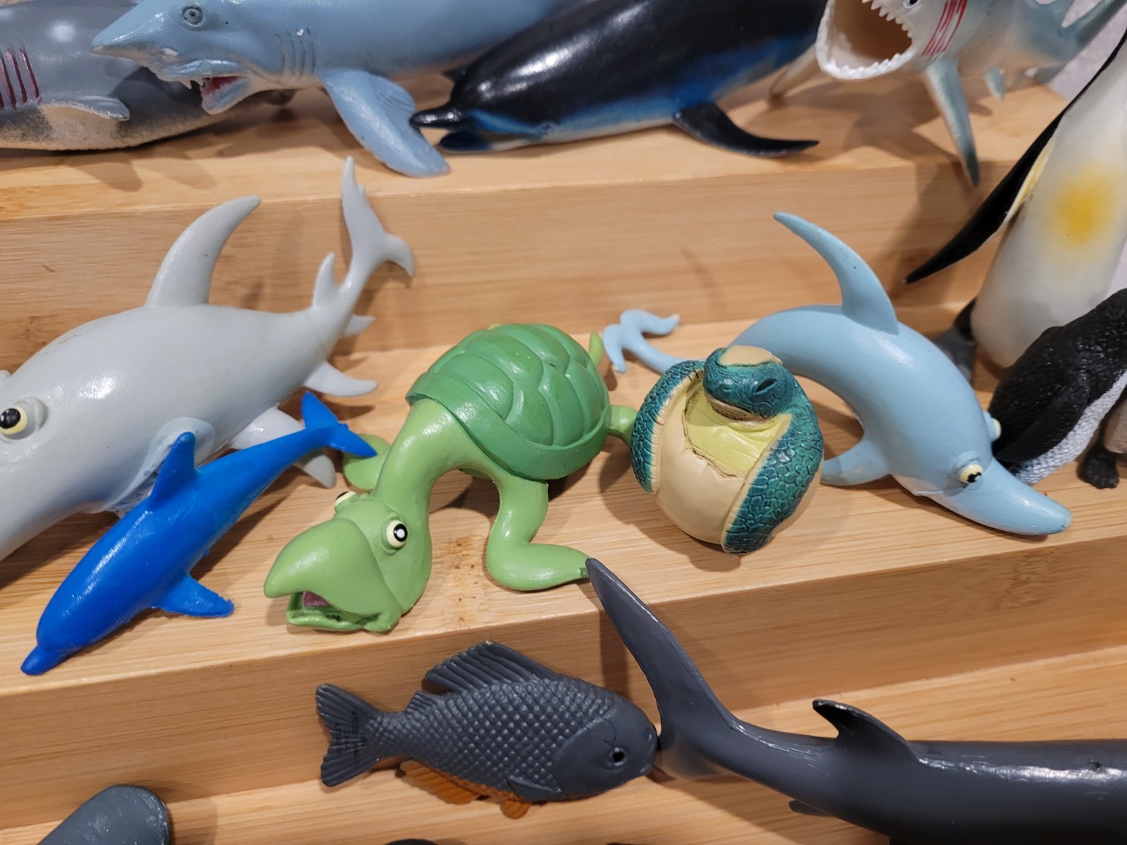 Dolphin Seal Fish Octopus Penguin Shark Marine Ocean Animal Figure Lot 50+ Pcs