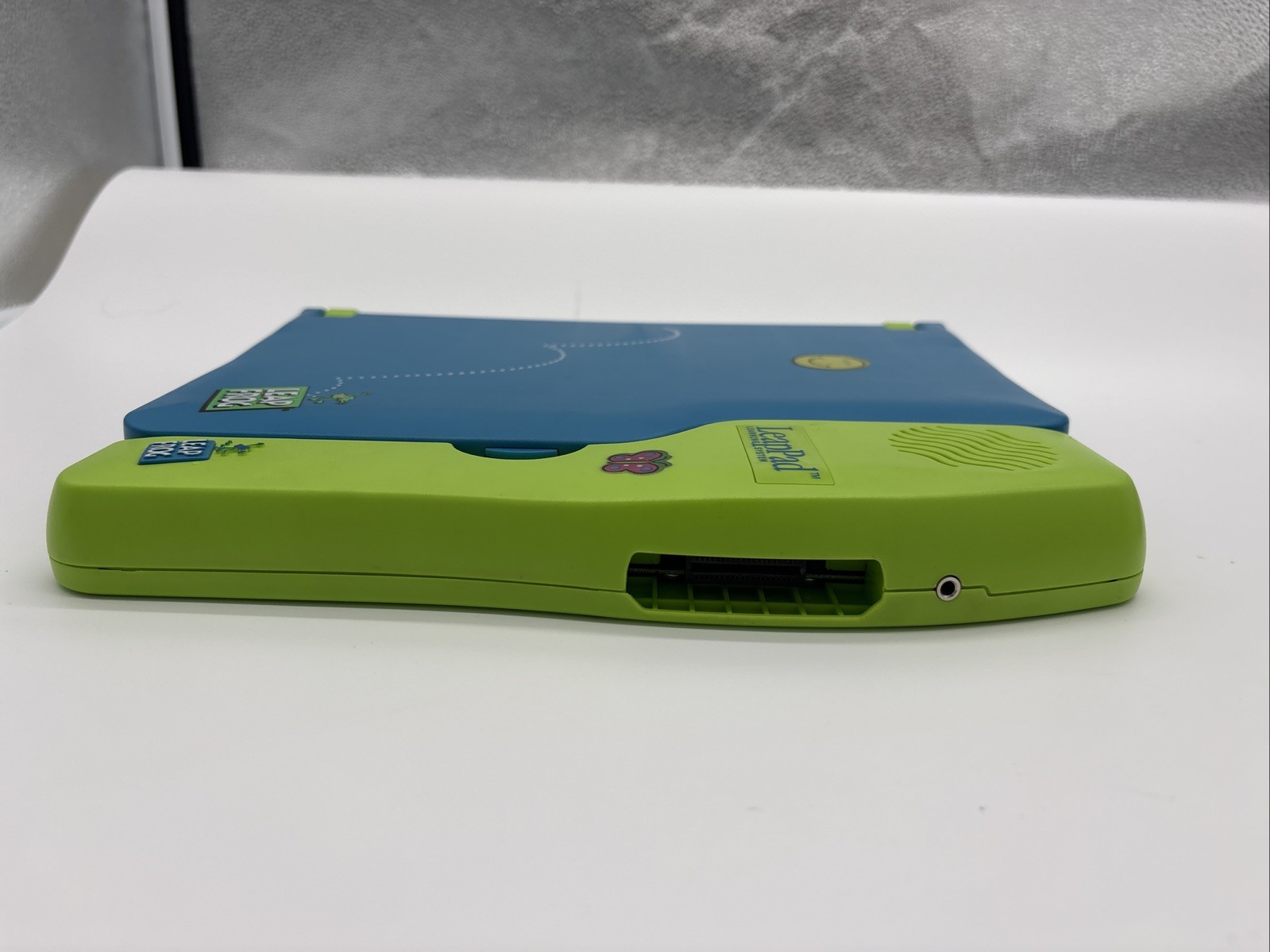 Vintage 2001 LeapFrog Leap Pad Learning System Console + 10 Books ~ Works