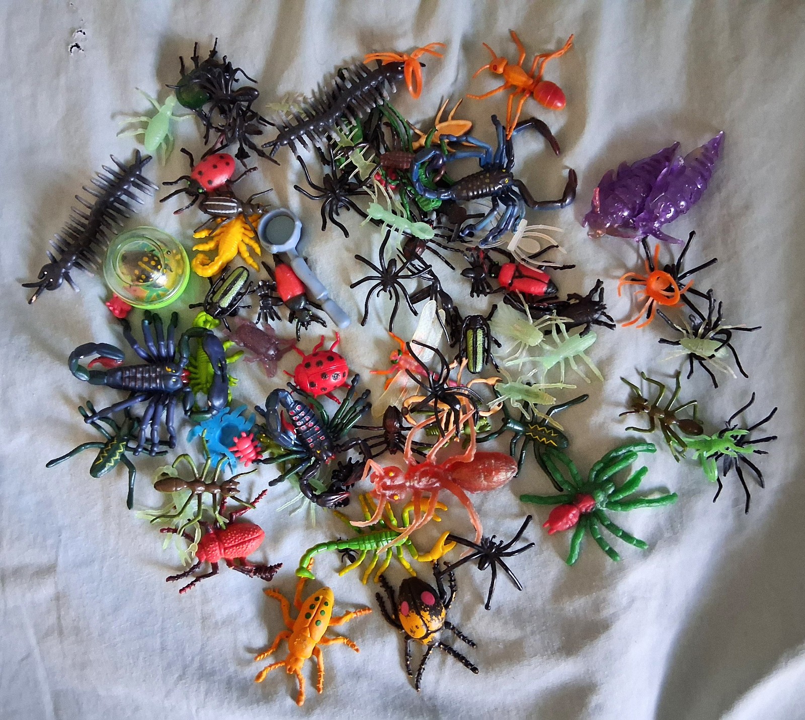 Vintage Toys Grab Bag Lot Bugs Insects Spiders Creepy Crawlers Yeerks 79 pcs