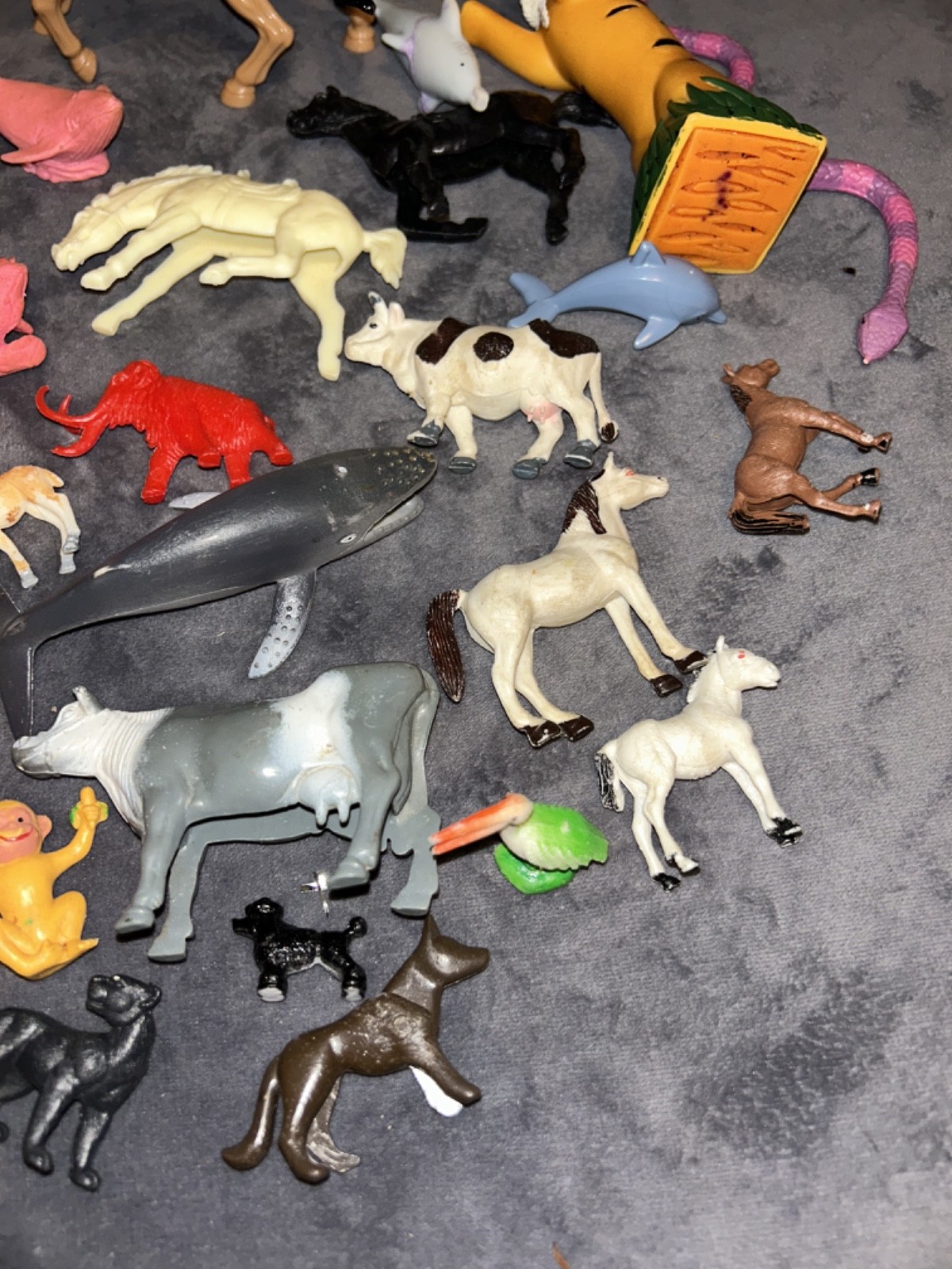 HUGE Mixed Lot Safari K&M Wildlife Sea Creatures Vintage & New Figures Toys LOOK