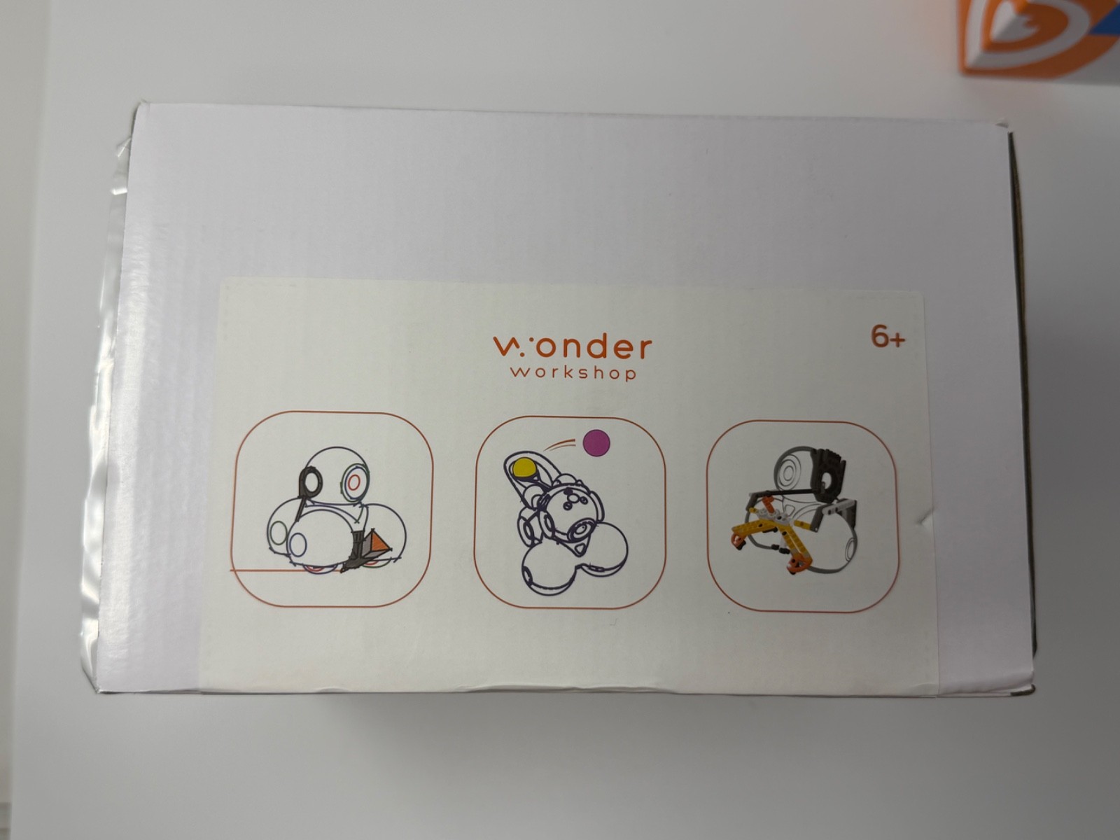 Wonder Workshop Dash Robot Lot W/ Launcher, Gripper and Sketch Accessory Packs