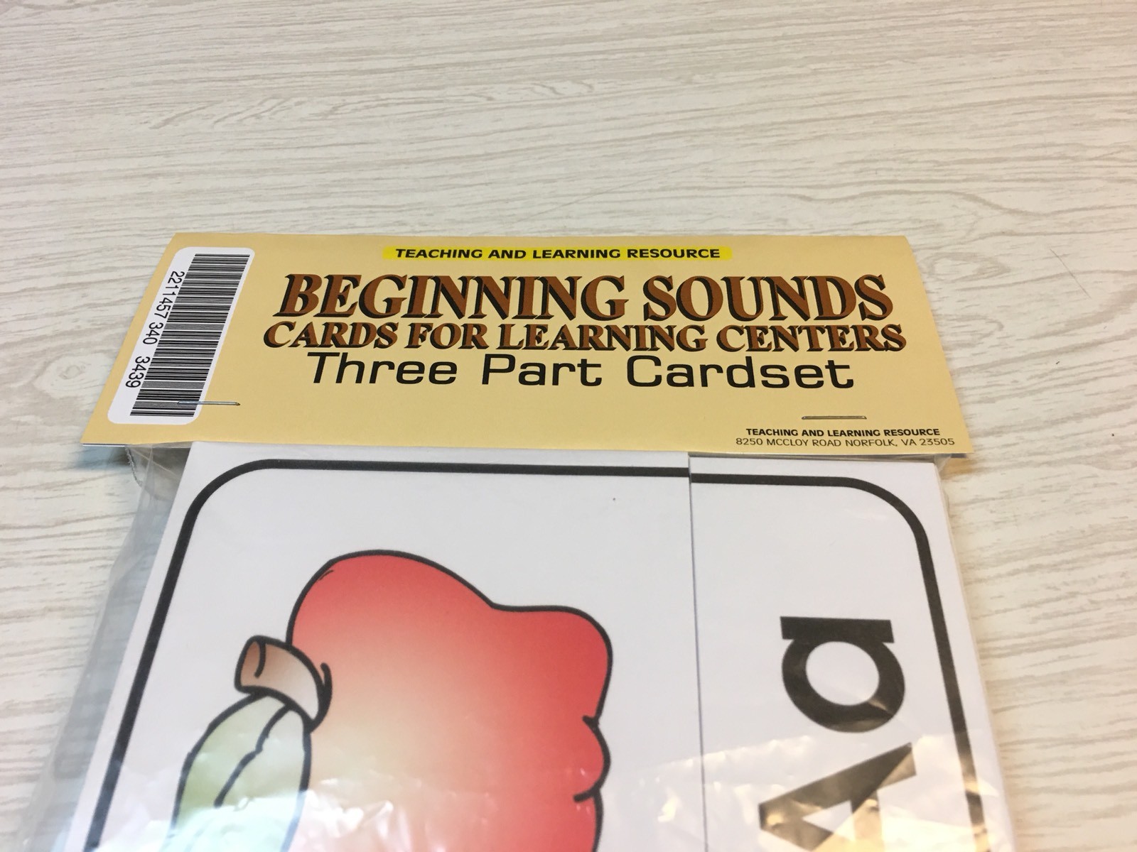 Montessori – Beginning Sound – Cards for Learning Center – Three Part Card set