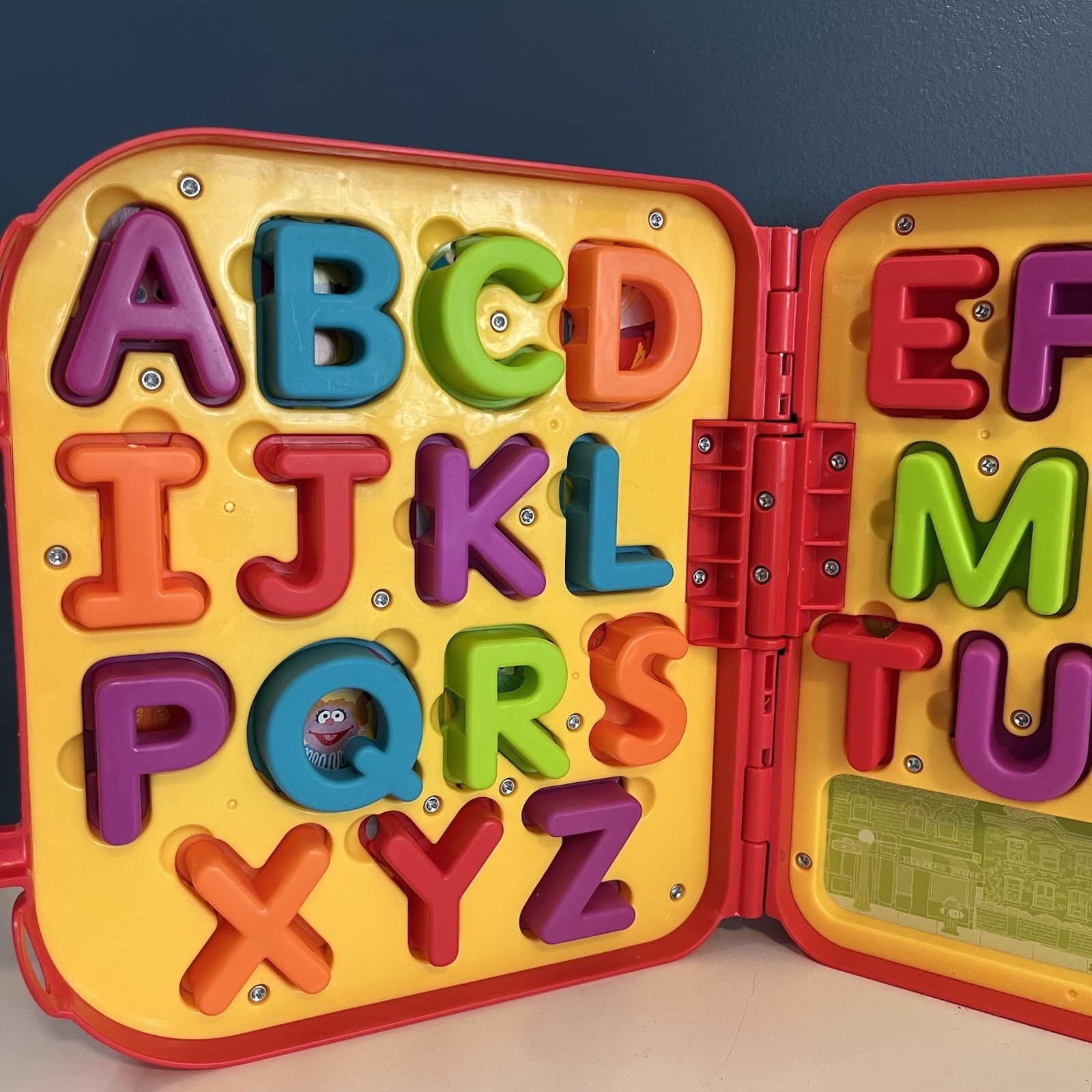 Hasbro Sesame Street Elmo’s On The Go Letters Alphabet & Carry Case 100%COMPLETE