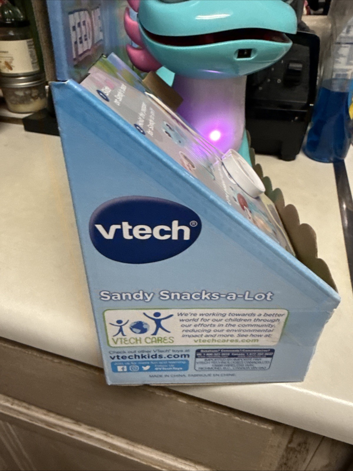 VTech Sandy Snacks-a-Lot Electronic Talking Interactive Axolotl Pet NIB