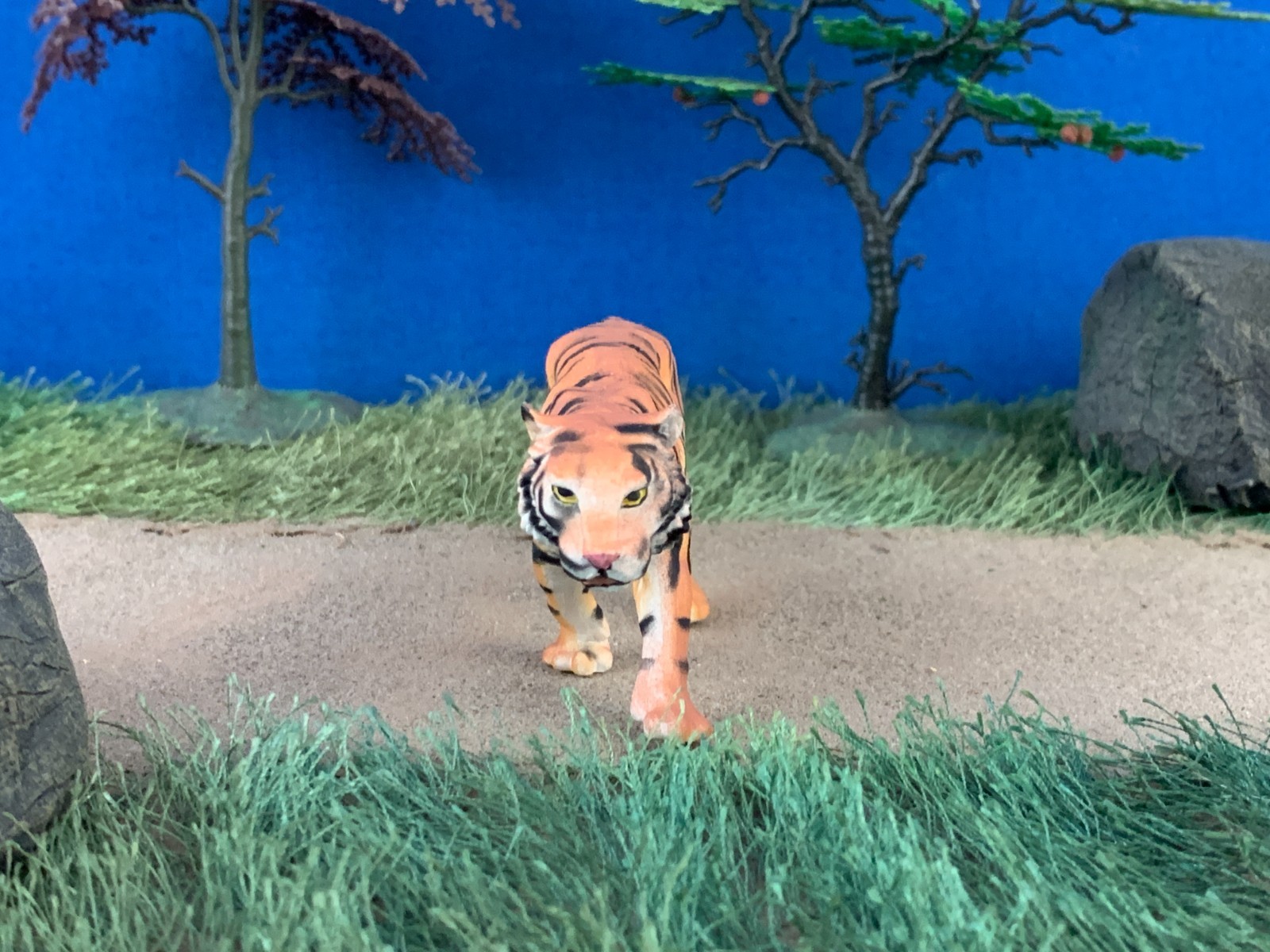 Elastolin by Preiser 5409 (47511) Walking Tiger Wild Animal Figures 1:25 scale