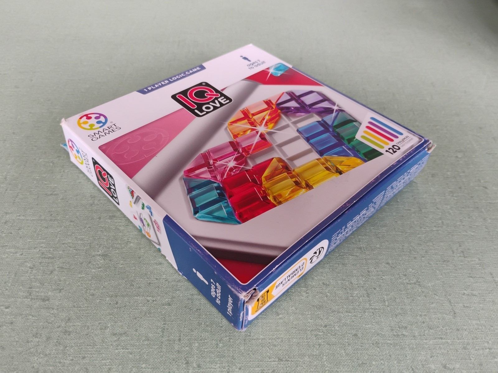 Smart Games IQ Love Puzzle Game with 120 Challenges Damaged Box
