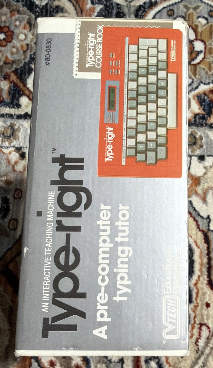 VTG 1985 VTech Type-Right Pre-Computer Typing Tutor w/ Course Book & Tape WORKS