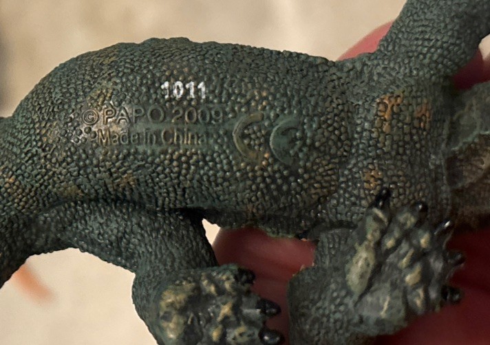 2005 Safari Frilled Lizard Dinosaur Papo Lizard Prehistoric Fish Boa Ice Age