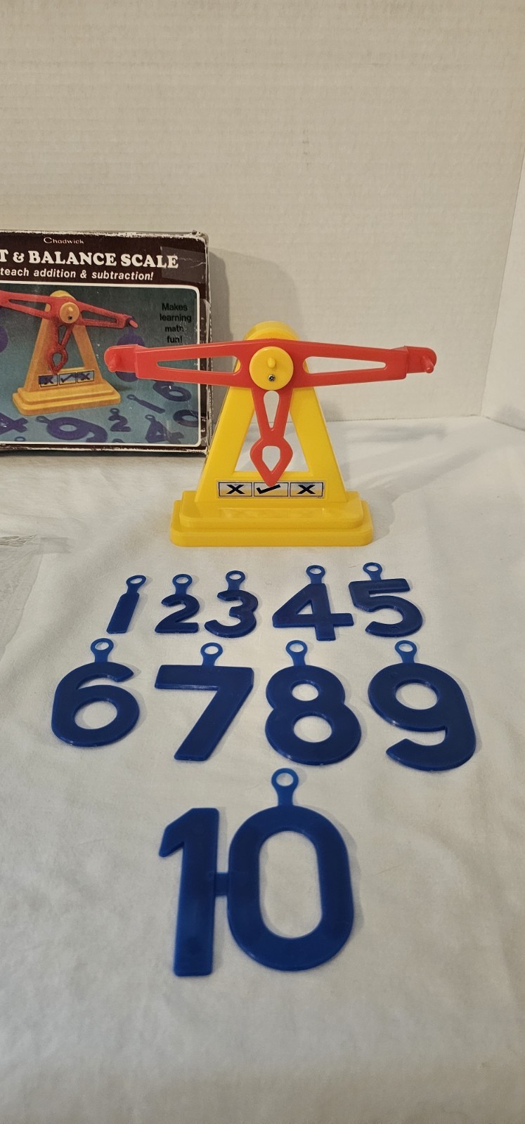 Vintage Chadwick Count & Balance Scale Toy 1986 Math Add Subtract