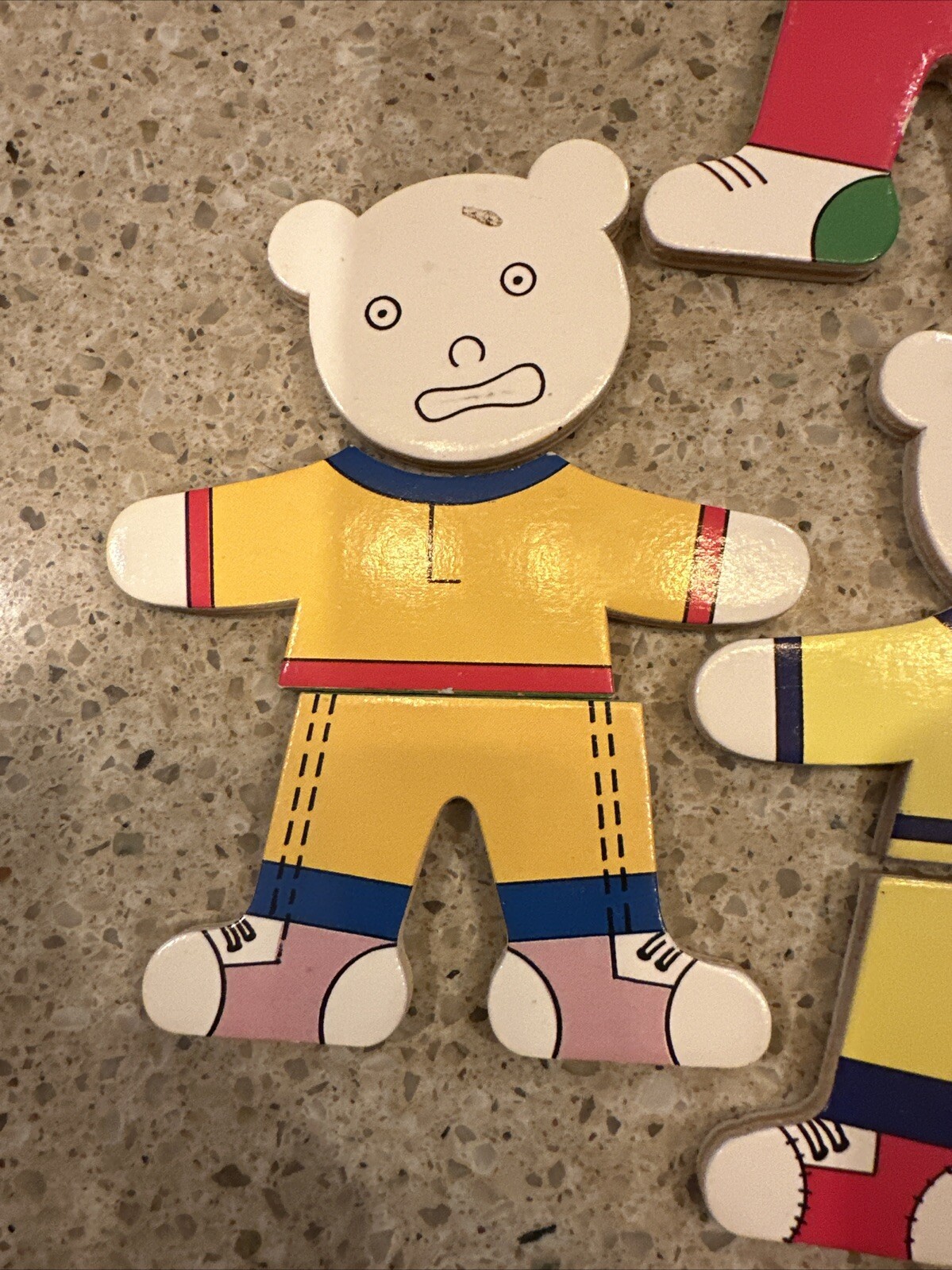 Small World Toys ~Moody Bear Educational Puzzle Ages 3 and Up – 17 Pieces Ttl