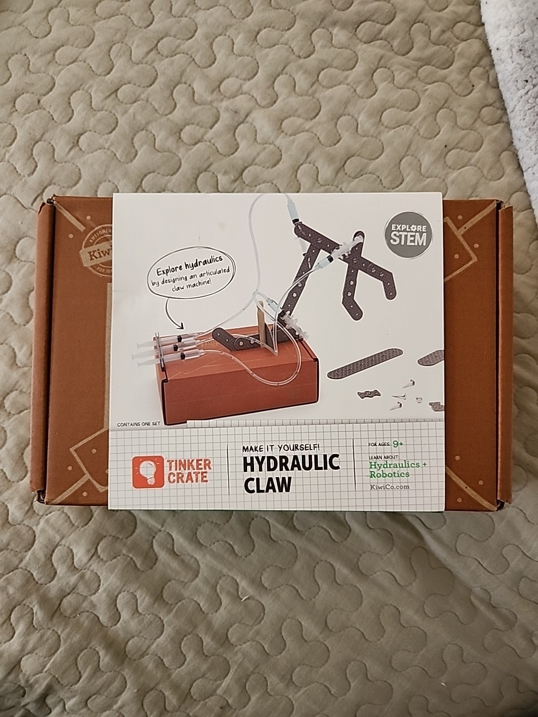 New Kiwi Co Tinker Crate Hydraulic Claw System Kit Explore Stem. Educational