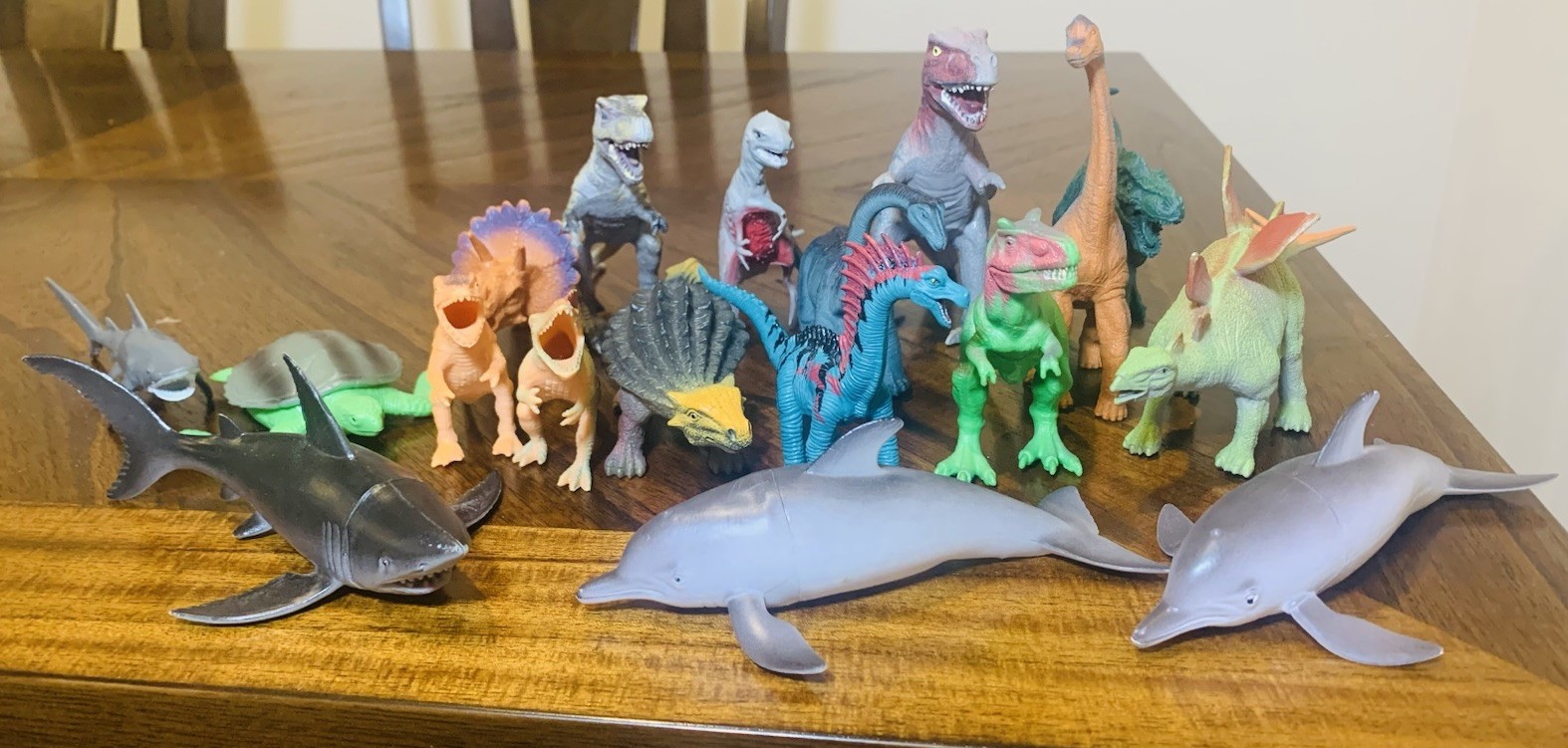 Lot of 18 Children’s Toys Dinosaurs Sharks Dolphins & Turtle Educational Learn