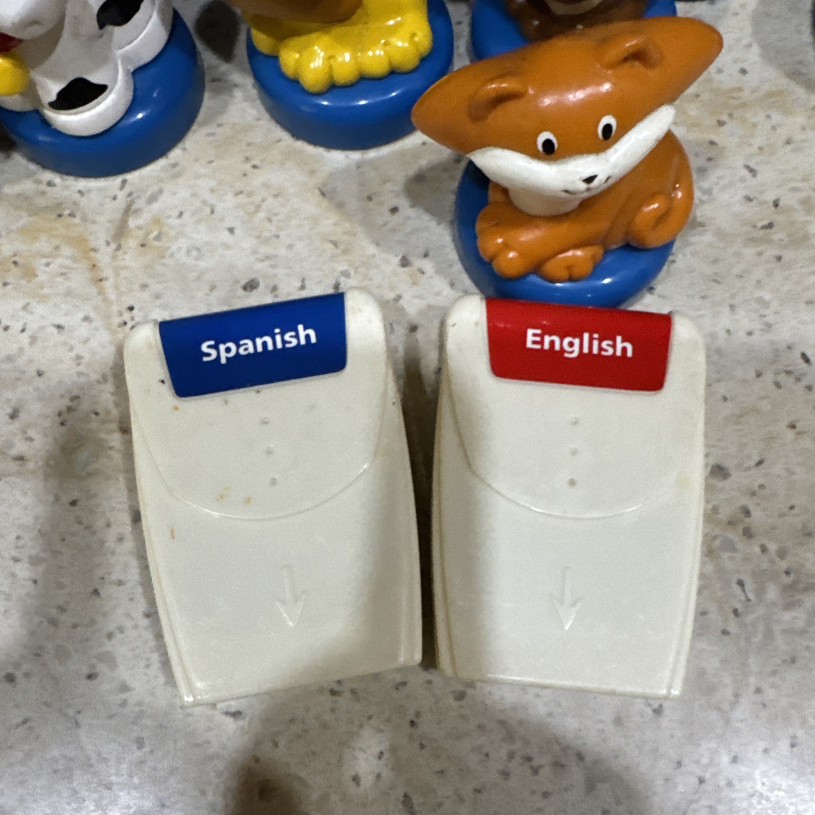 Neurosmith Little Linguist Learning Cartridges – English and Spanish And Figures