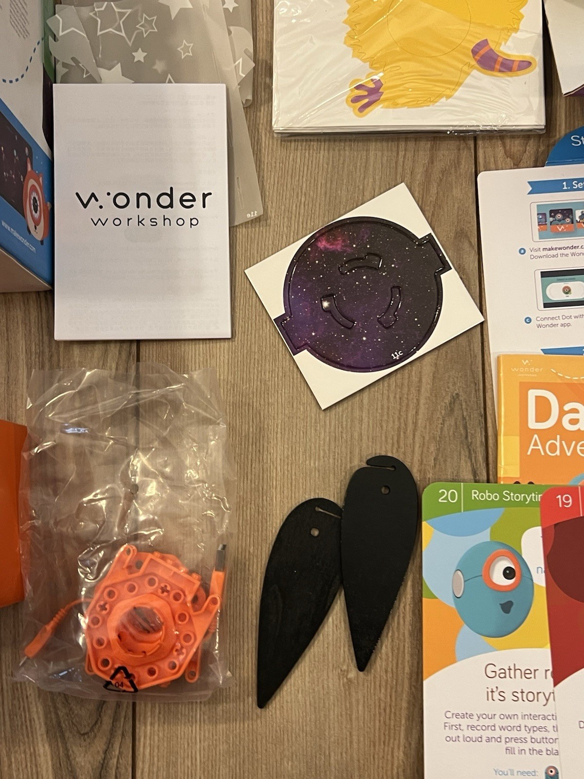 Wonder Workshop Dot Creativity Kit DO01 Robot Bluetooth Ages 6+ 2017 APP Control