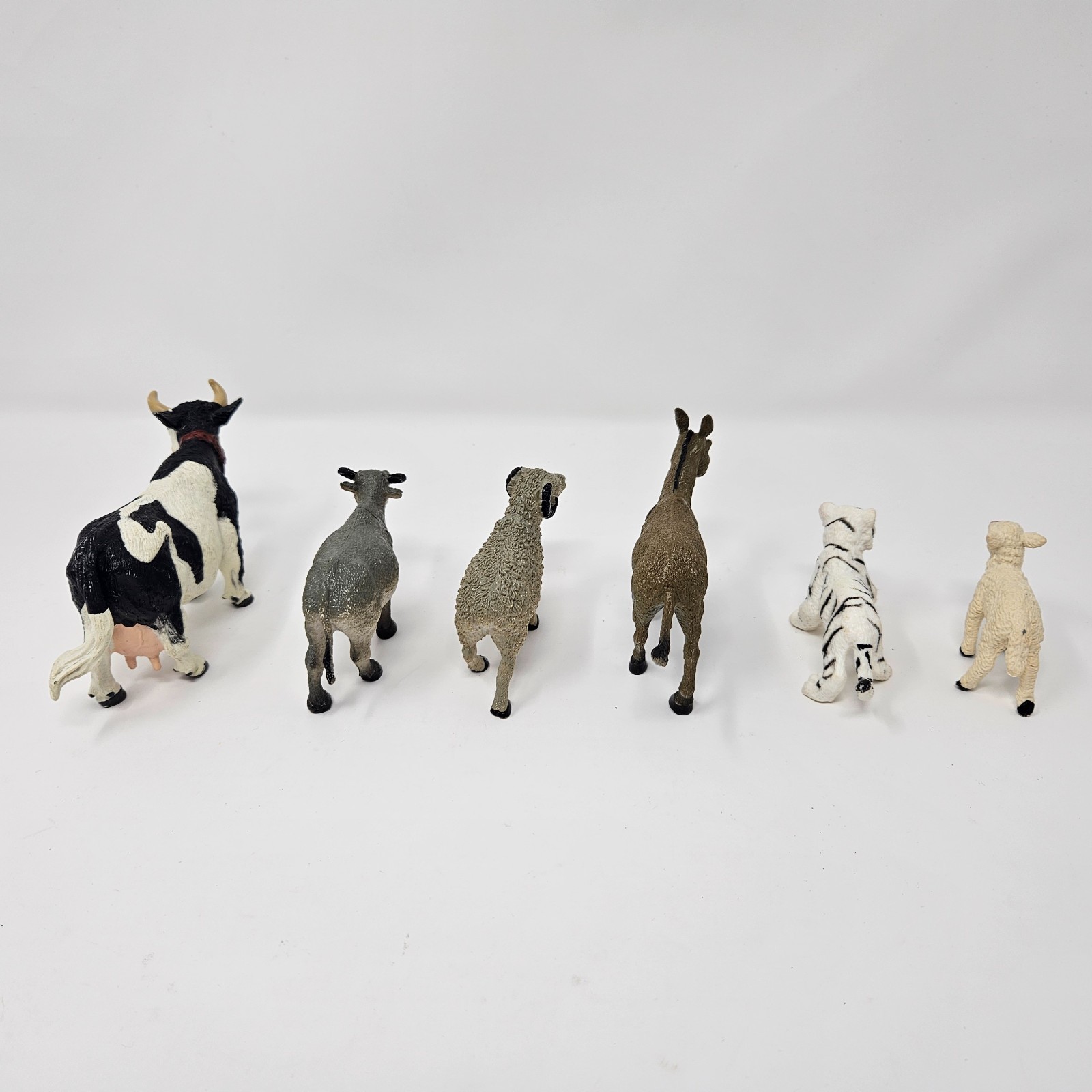Mojo Safari Mixed Animal Figures Lot of 6