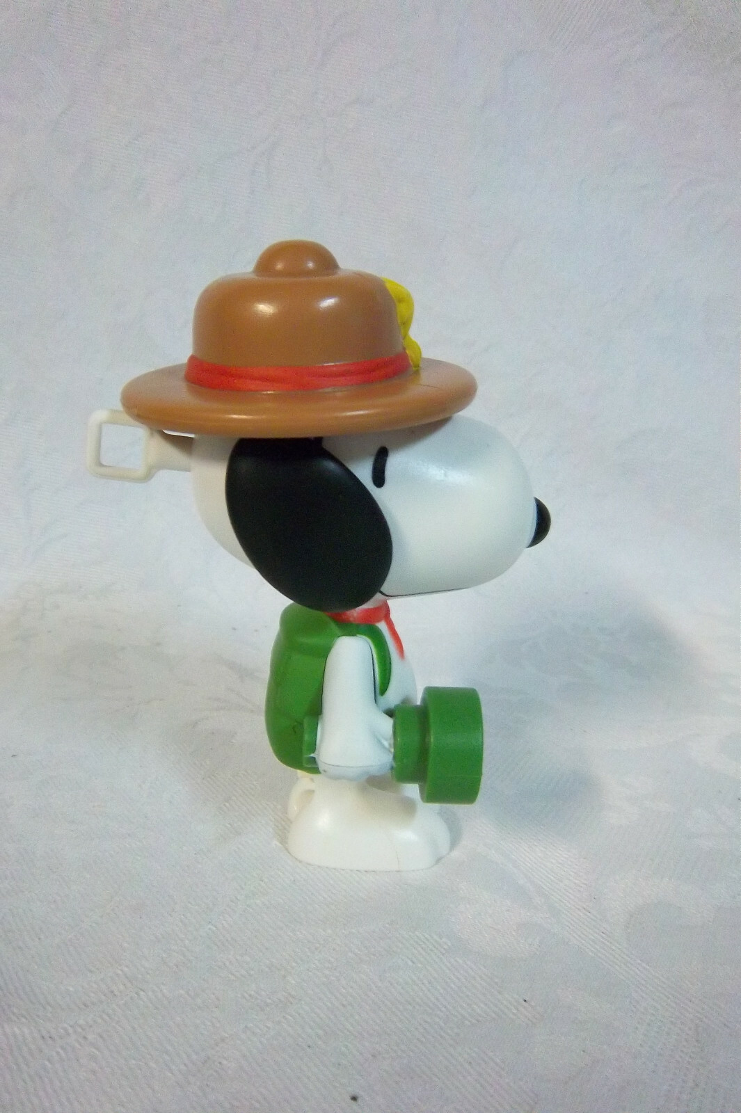 Assorted Peanuts 2016 McDonalds Snoopy Figures 4″ Toy