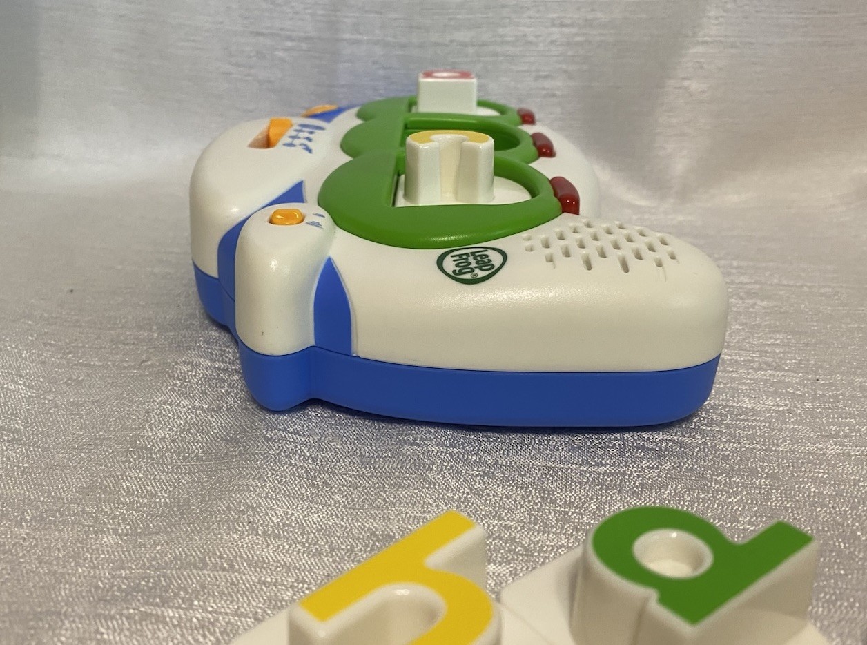 Leapfrog Jet Plane Magnetic Word Builder Fridge Phonics – Extra Letters – Works!