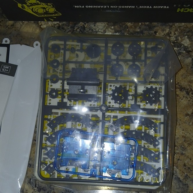 Elenco Teach Tech Solar Bot 14 14-in-1 Solar Robot Kit TTG-615 Ages 10+