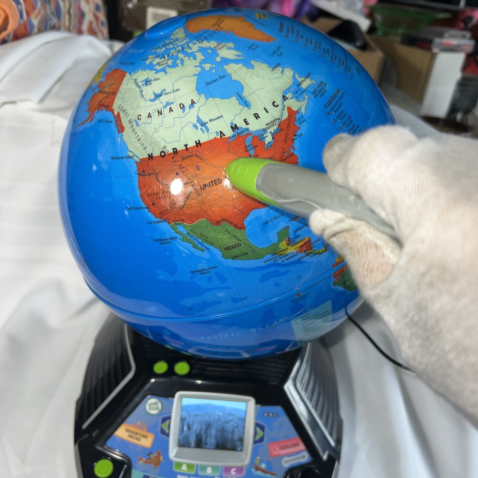 LeapFrog Magic Adventures Globe 2.8″ Video Screen BBC Videos Interactive Games