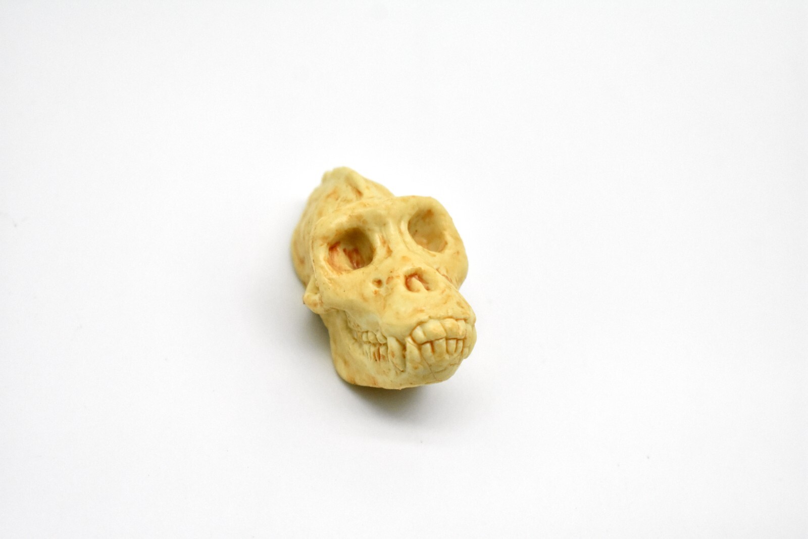 Gorilla Skull, Very Nice Plastic Reproduction 2 inches long F4123 B193