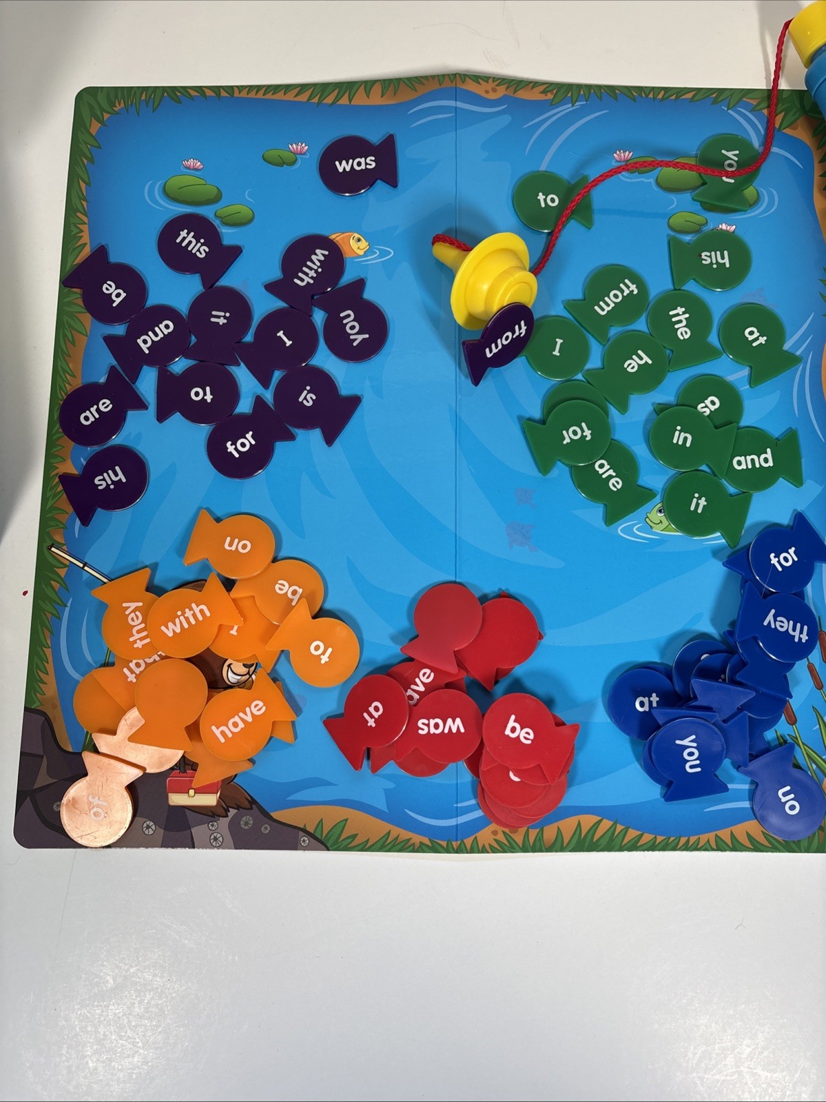 Lakeshore Learning Fishing for Sight-Words Level 1 Magnetic Fish Reading Game