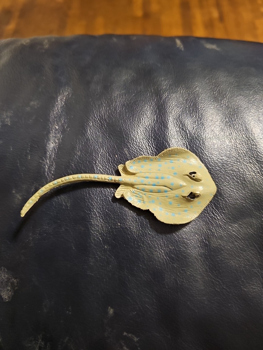K And M Blue And Gray Spotted Sting Ray Plastic Toy- 4 Inches