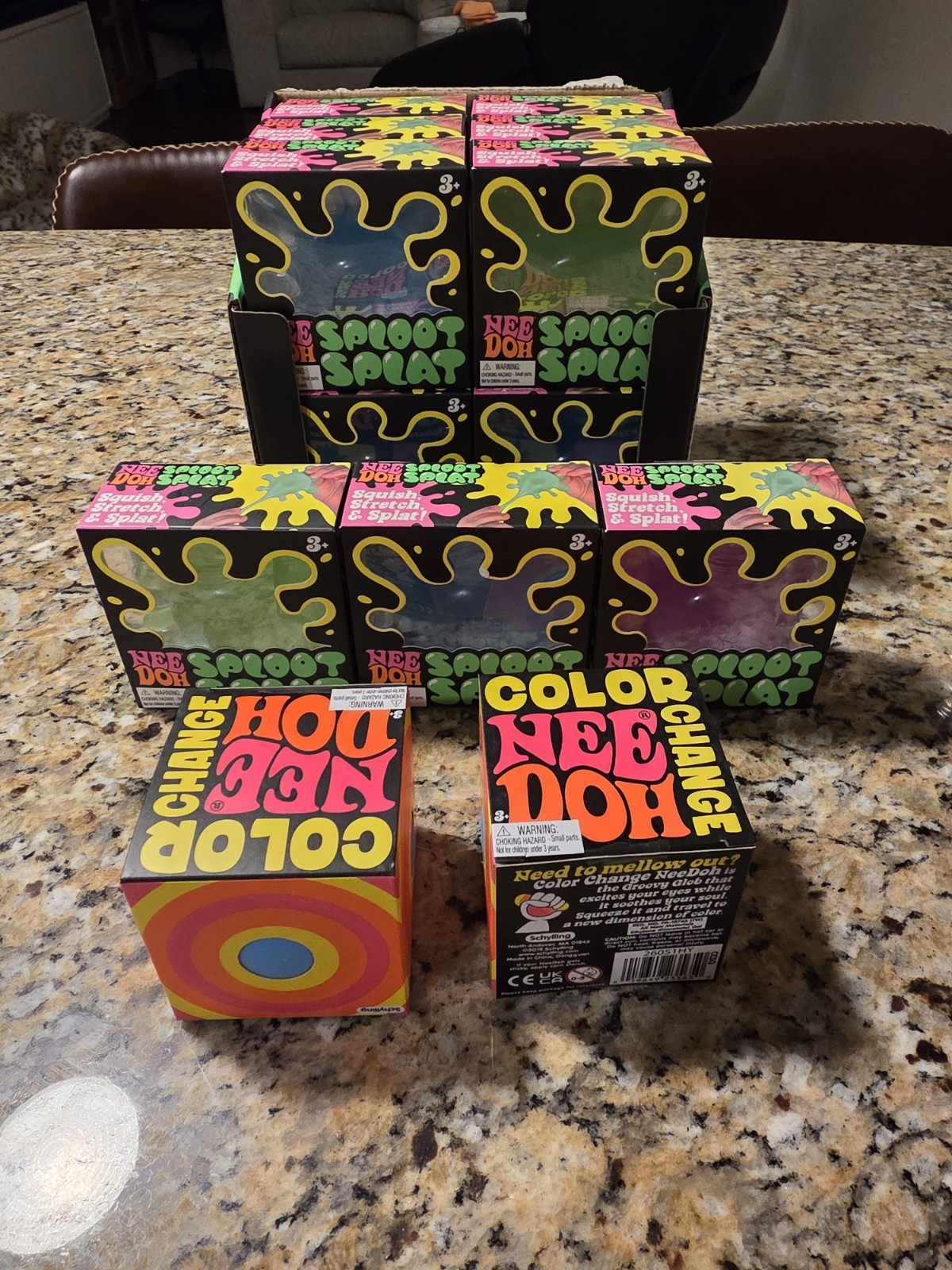 NeeDoh Sploot Splat (15) and Color Change (2) Lot of 17 total