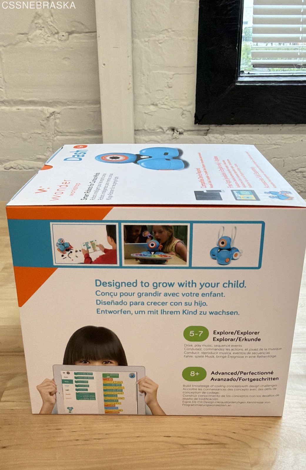 Wonder Workshop Dash Programmable Educational STEM Robot Model DA01 New Open Box