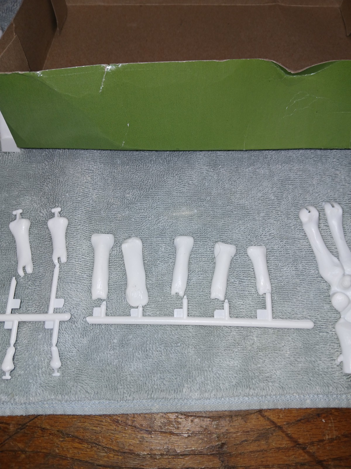 1991 Lindberg Skeletal Hand Life Size Model Kit New Great Prop Or Educational