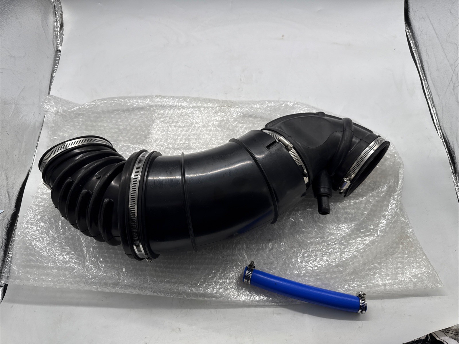 DICMIC 696-207 53032944AC Engine Air Intake Hose Compatible with Dodge Ram 20…