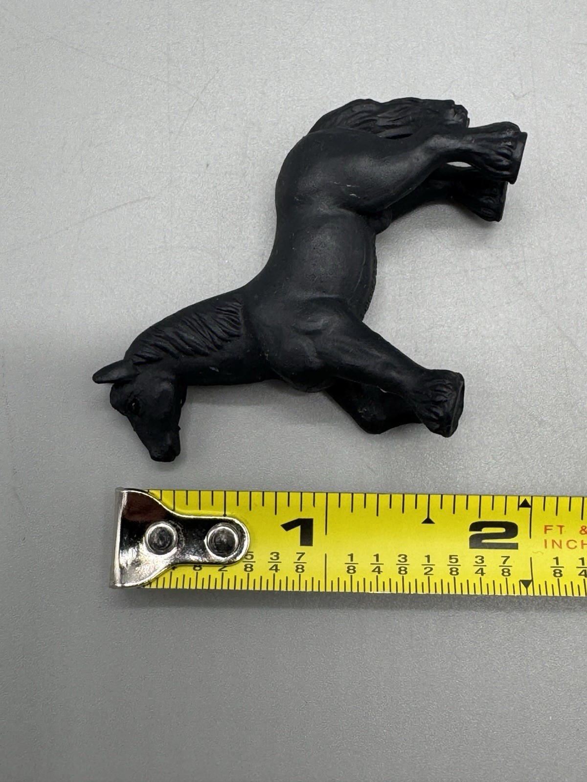 Horse Figure Lot Of 7 SMALL Miniature Horses Includes Safari LTD