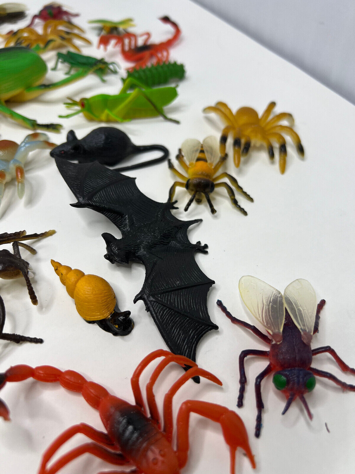 Large Lot of Creepy plastic bugs toy relistic figures