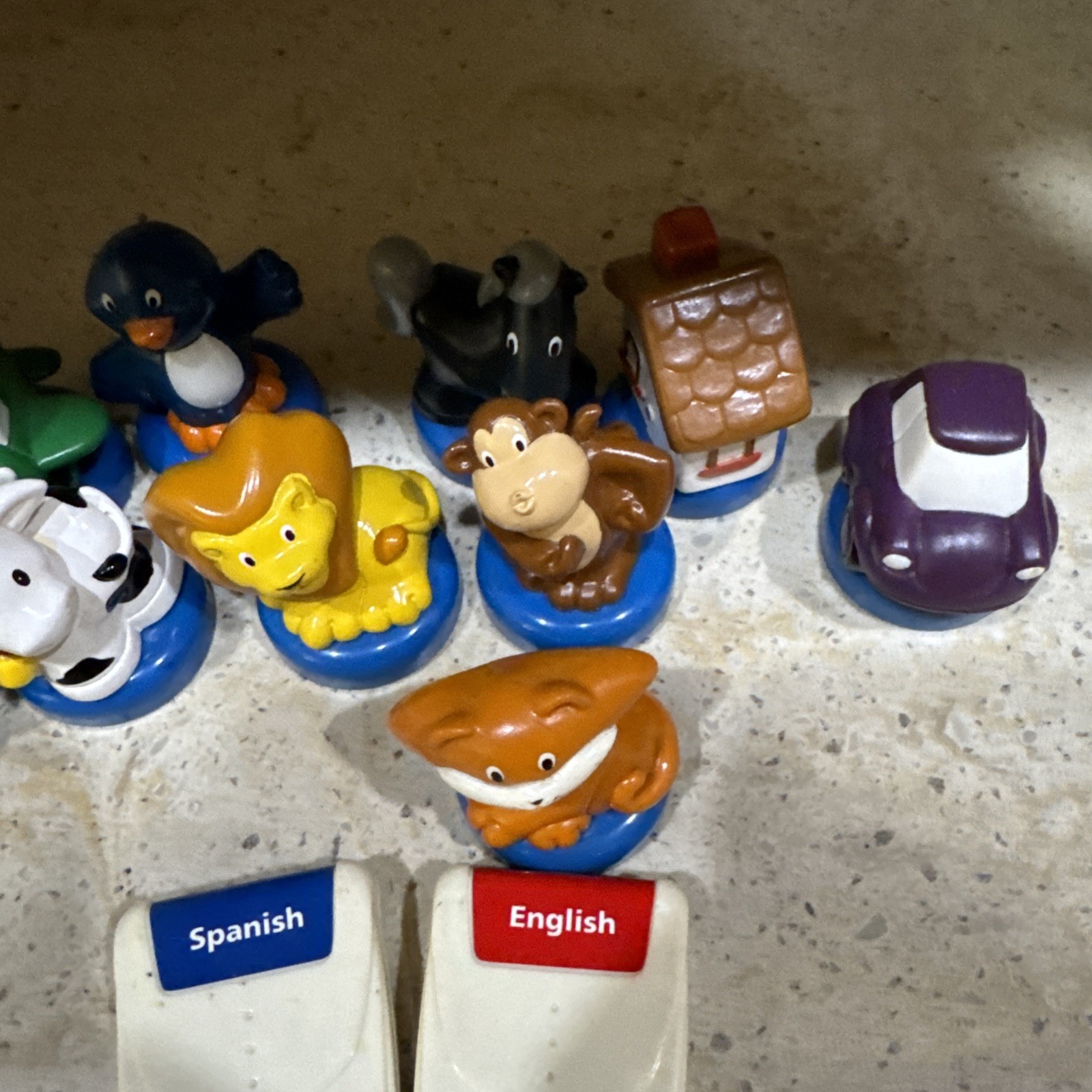 Neurosmith Little Linguist Learning Cartridges – English and Spanish And Figures