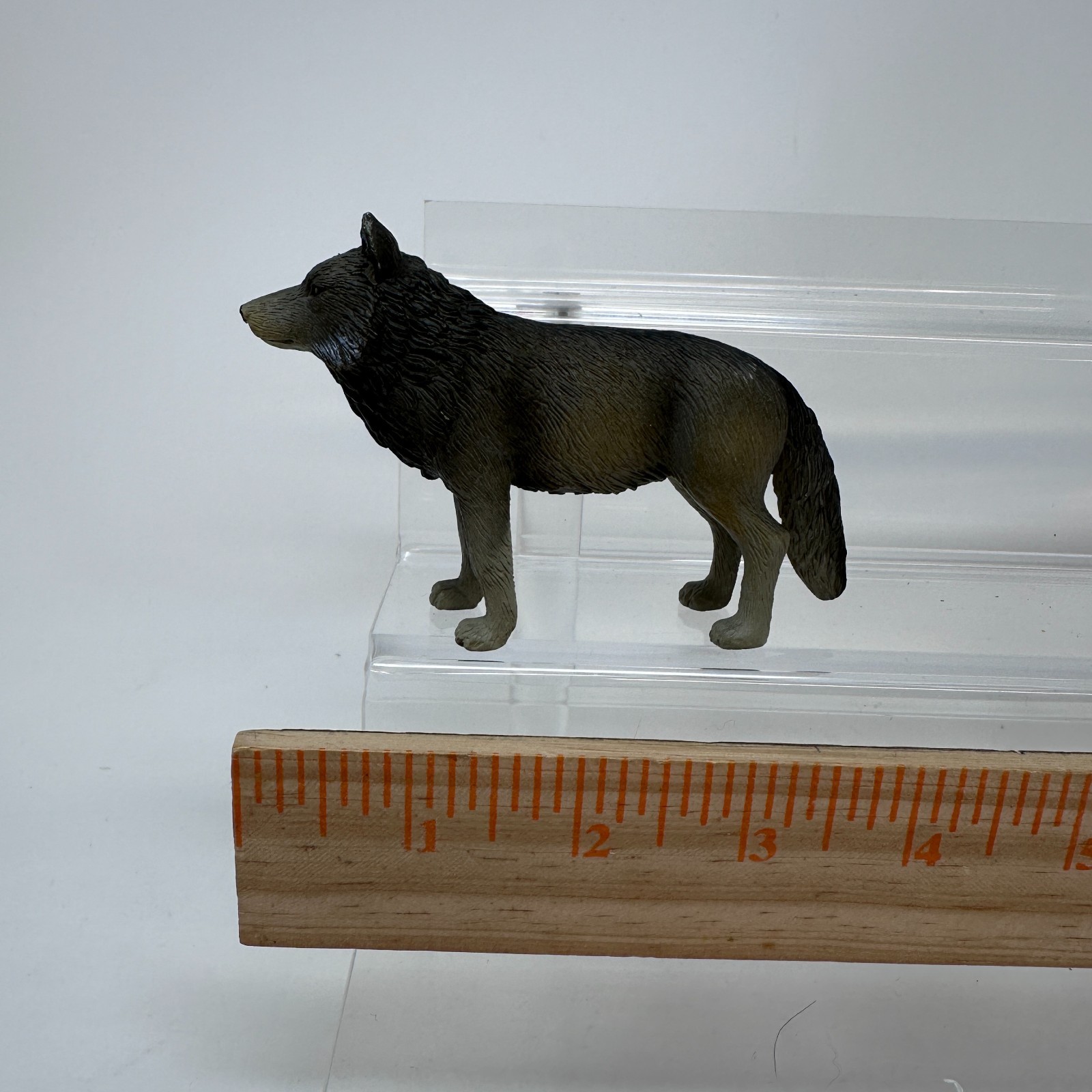 Mojo Timber Wolf Figure Gray Wildlife Jungle Zoo Wild Dog Animal 3.5″ 2010