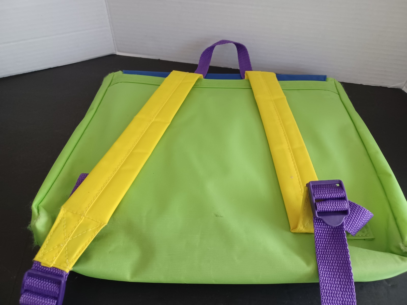 Leap pad w/(6 ) books (6) cassettes Satchel carrying bag