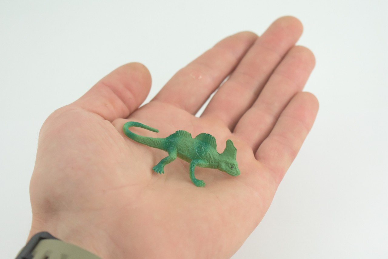 Green Basilisk Lizard Toy, Hand Painted Rubber, Realistic Model 2.5″ WR39 B197