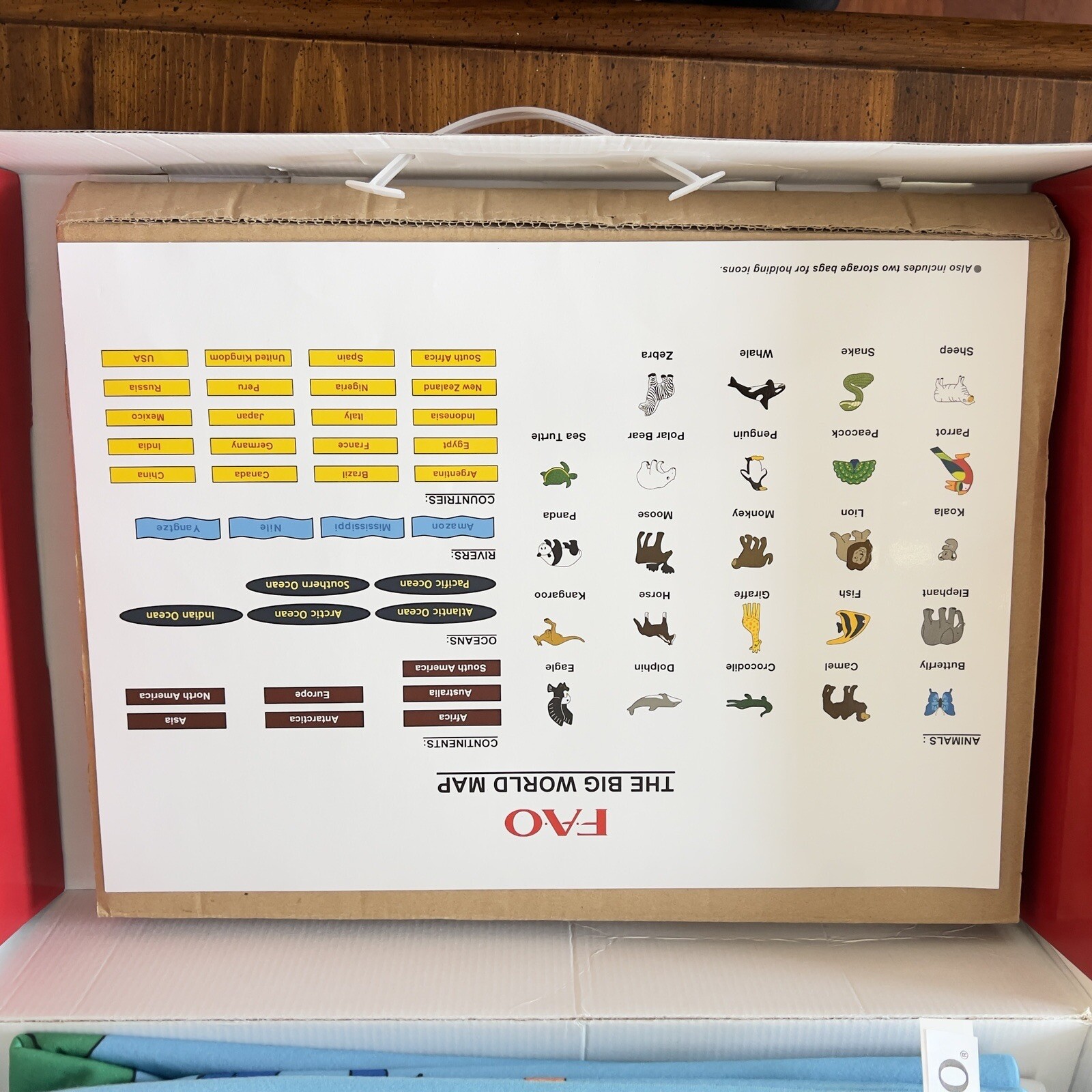 FAO Schwarz 52″ Big World Map Hanging Play Map 60 Removable Pcs Complete in Box