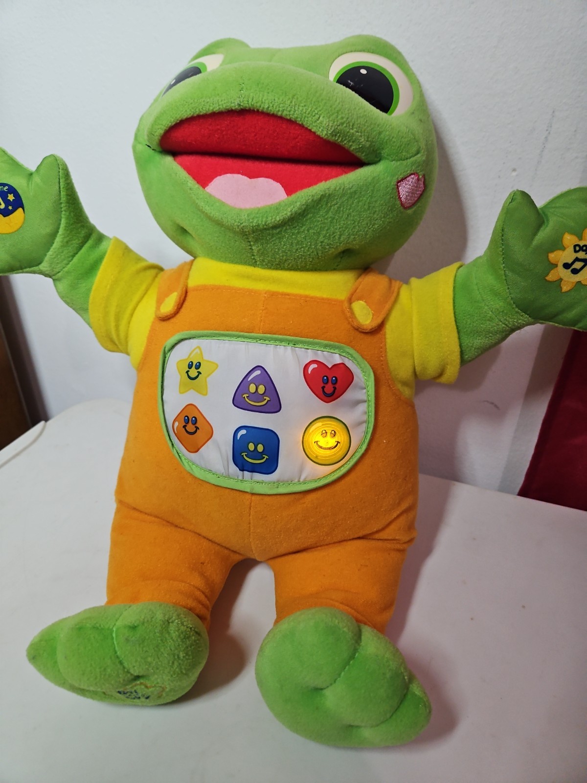 LeapFrog Hug & Learn Baby Tad Interactive Plush 2001 Tested Talks Sings Works