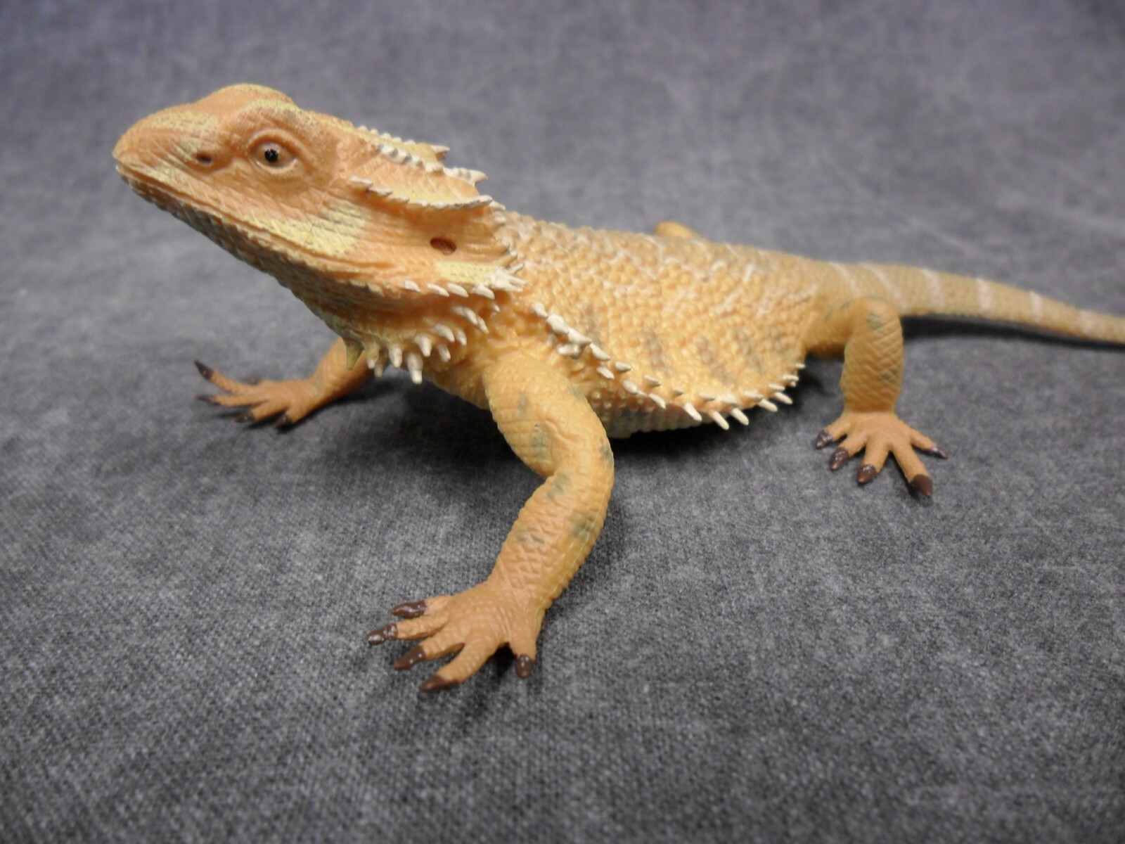 CollectA NIP * Bearded Dragon Lizard * 88567 Wildlife Pogona Model Toy Figurine