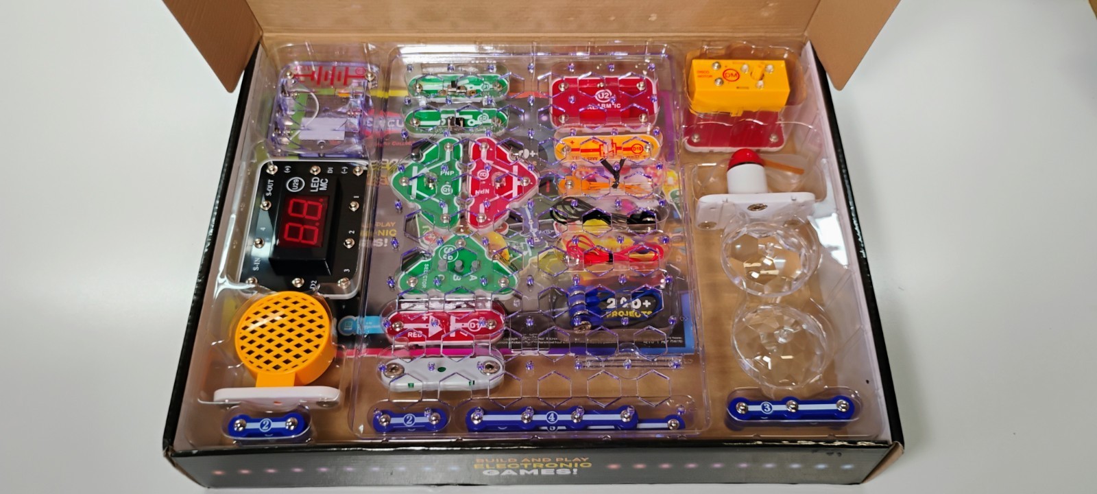 Elenco Snap Circuits Arcade 200+ Projects Programmable NEW UNUSED Open Box STEM