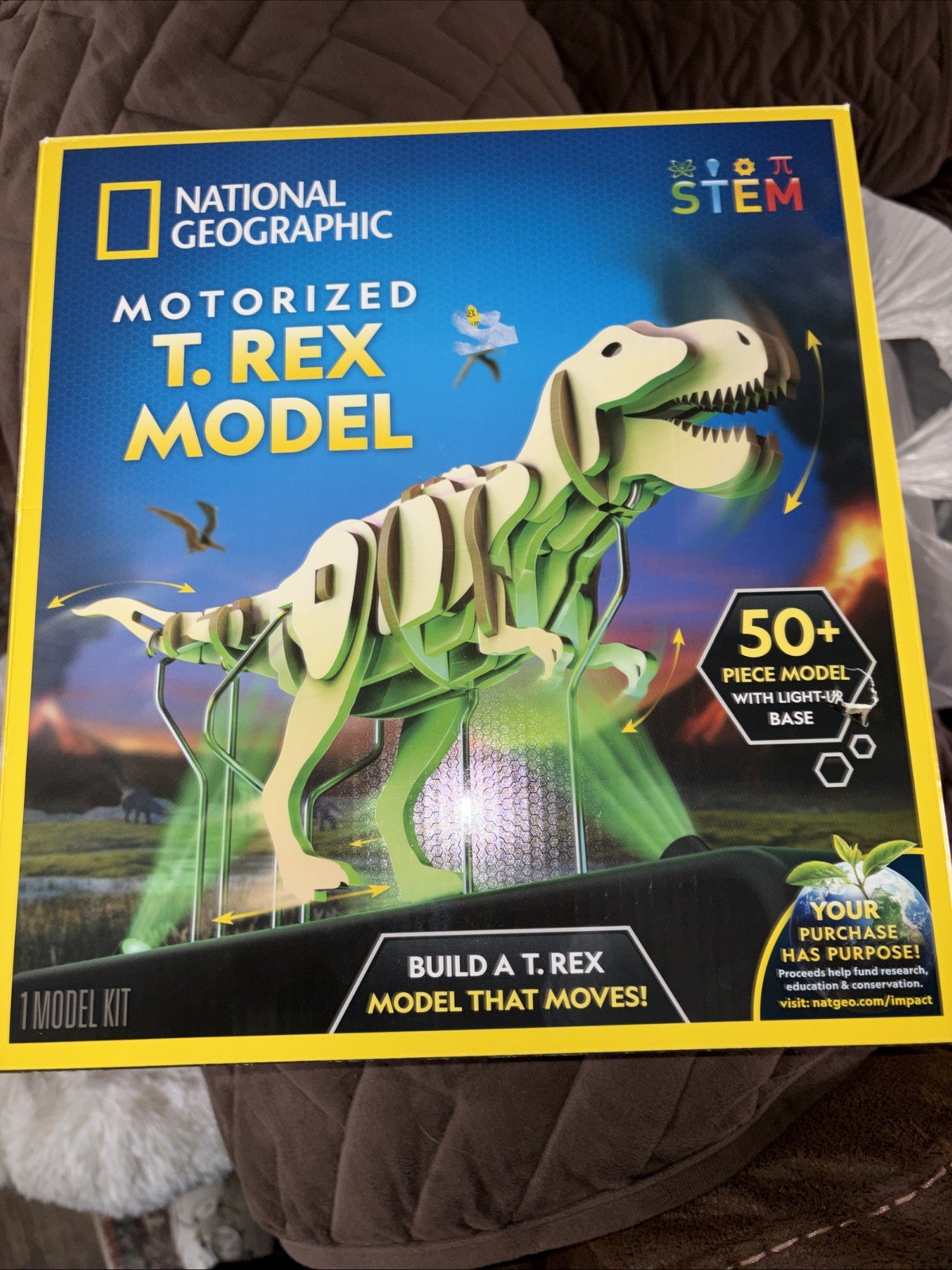 National Geographic Blue Marble STEM Motorized T. Rex Model That Moves Kit