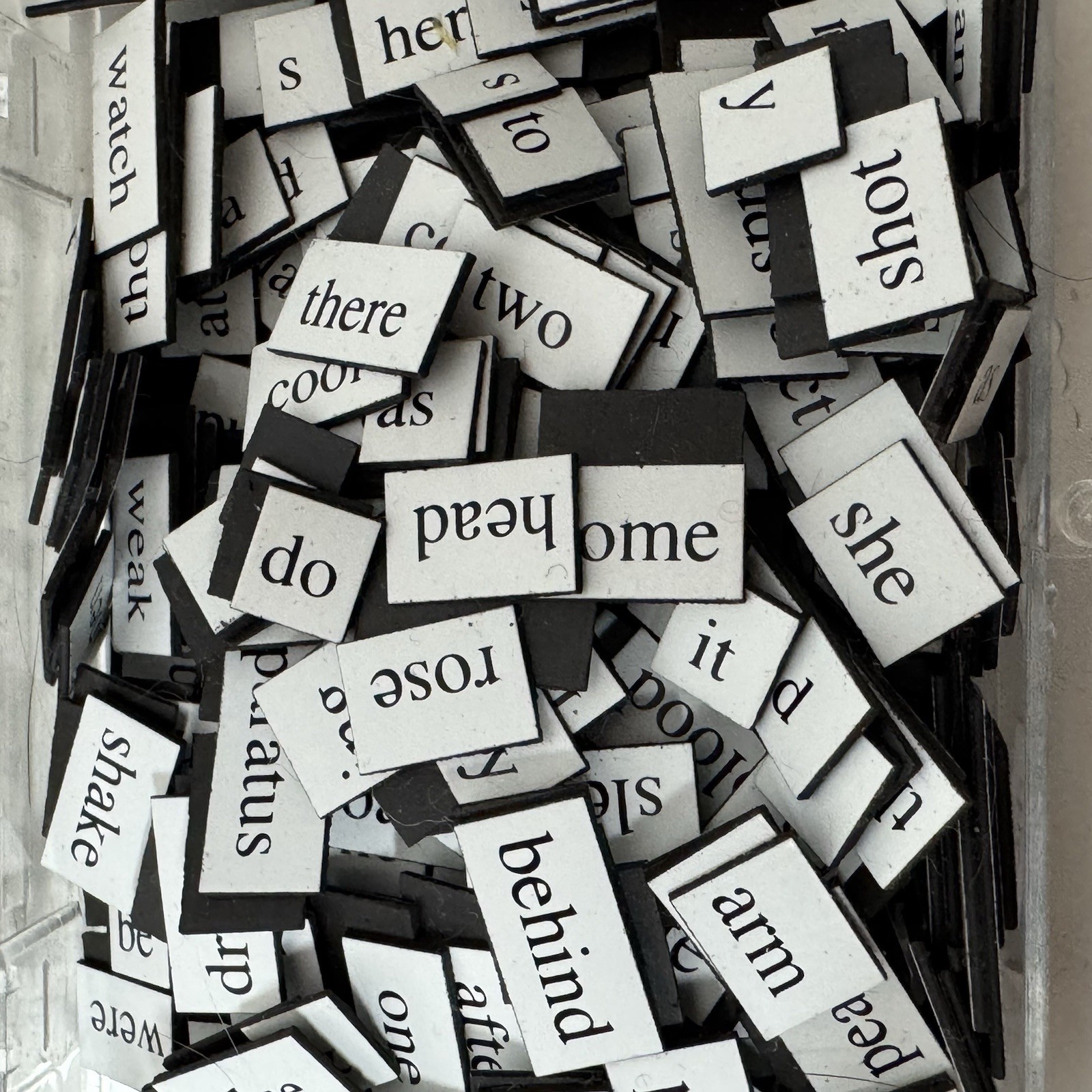VTG 1993 Magnetic Poetry Word Phrase Magnet Kit Create Learning Fun Dave Kapell