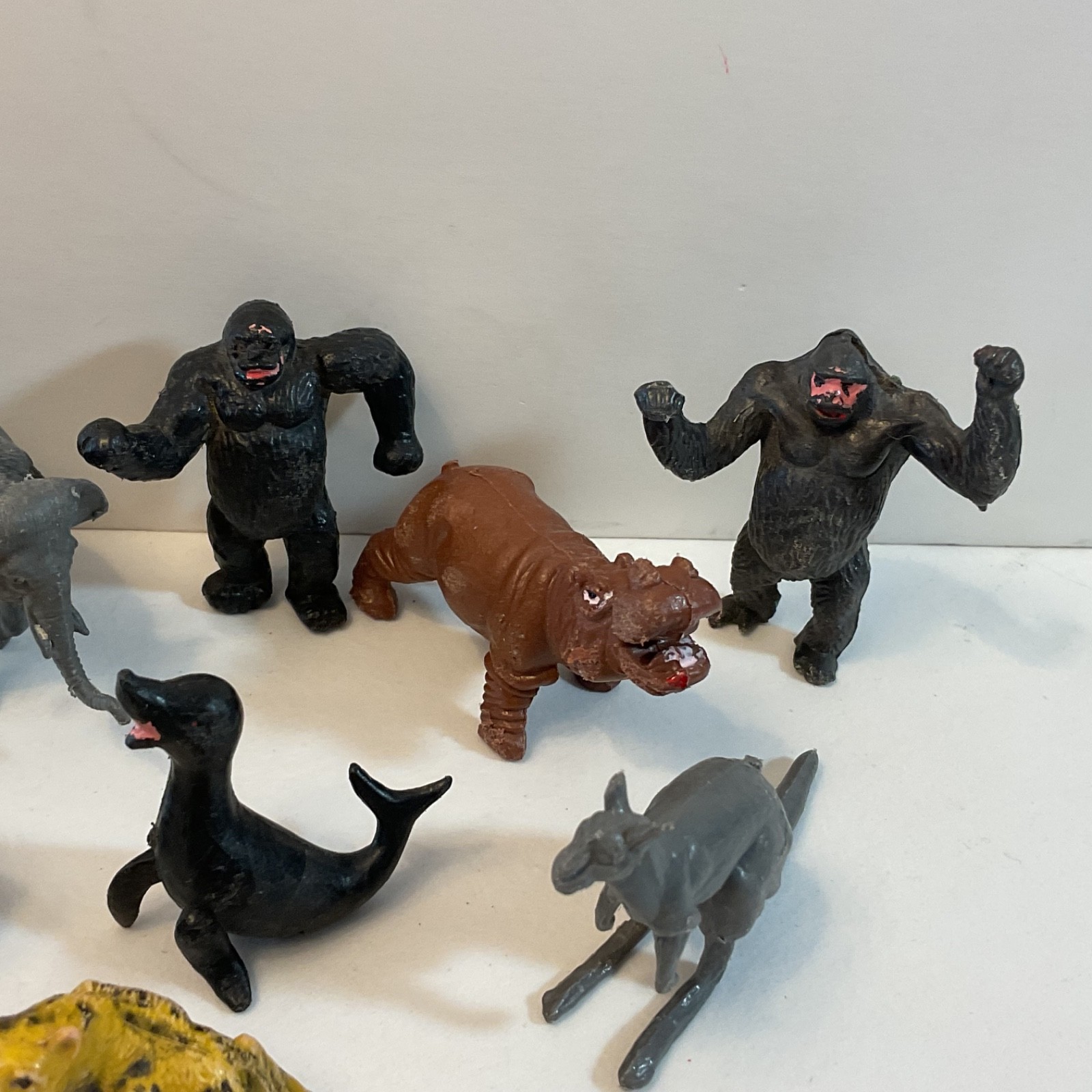 Vintage Larami Corp & Hong Kong Small Animal Figures Lot of 8 Various 2” Tall