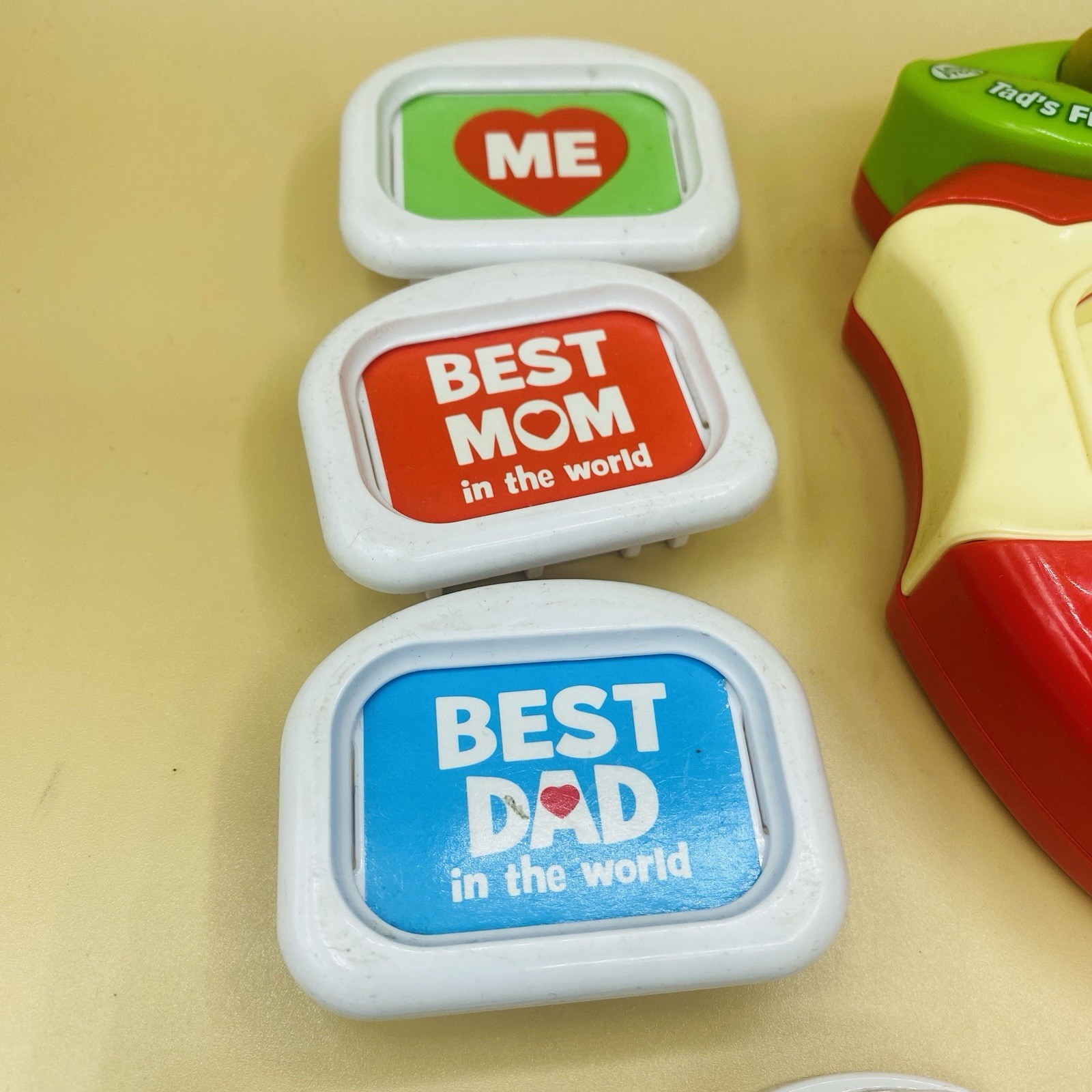 LeapFrog Tad’s Fridge Phonics Apple Shape Magnetic Letter Set WORKS CLEAN