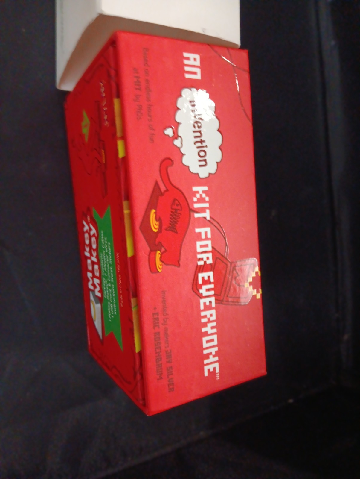 NEW Makey Makey an Invention Kids Science Inventing Kit for Everyone STEM