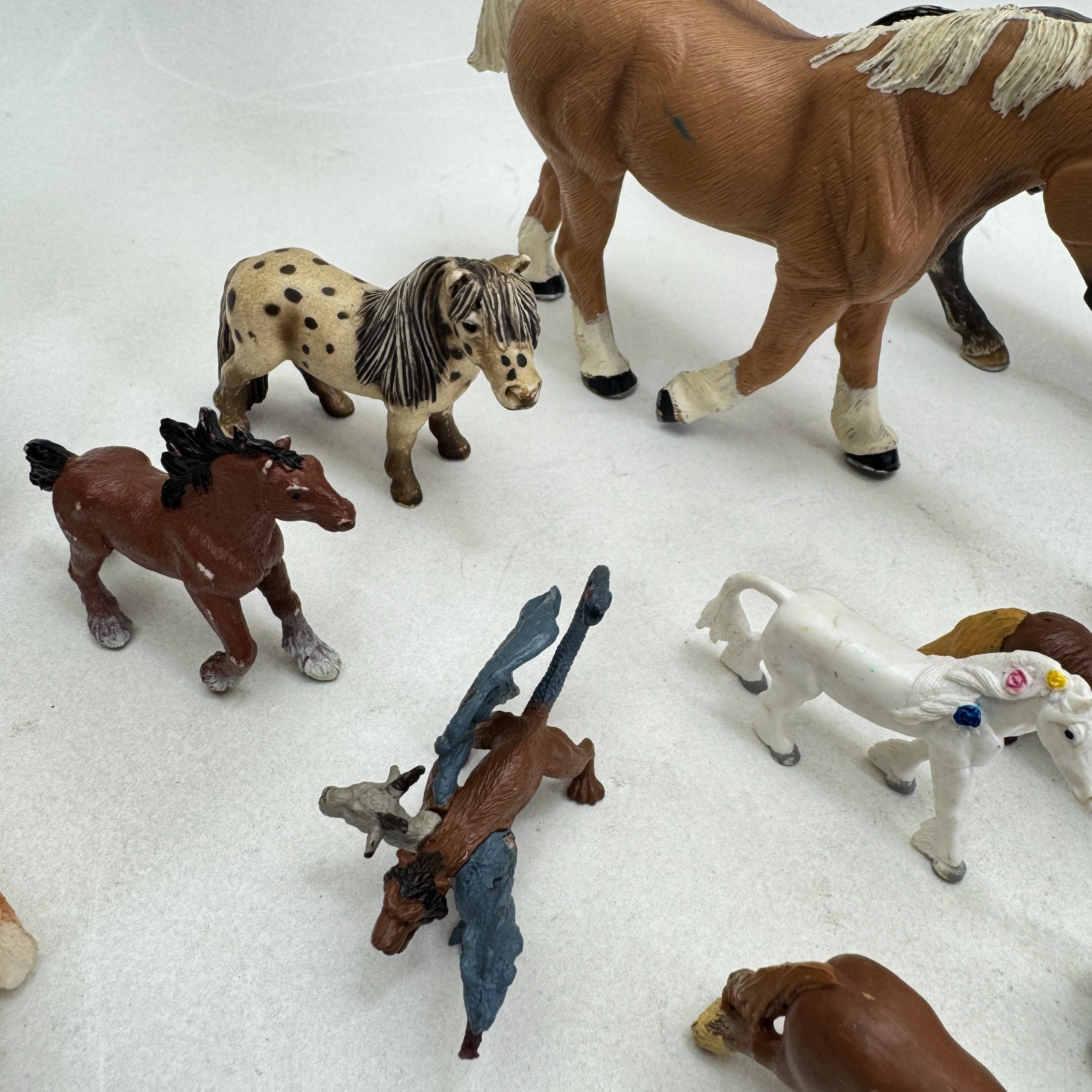 Mixed Lot Of Schleich Safari Ltd Plastic Pvc Toy Animal Mini Figures Horse Dog