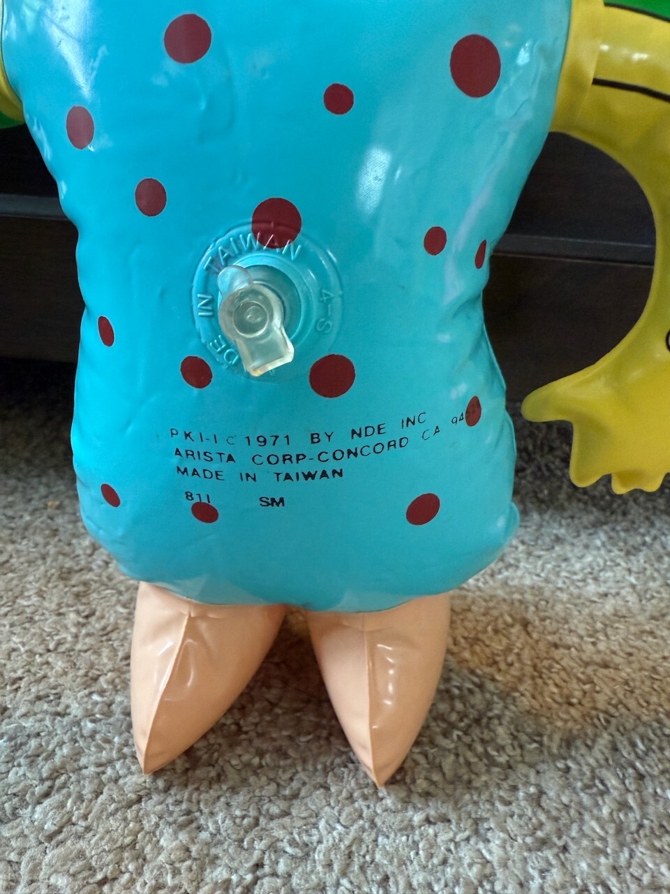 1971 The Letter People Inflatable Huggable Ms. I “Incredible Inventor” holds air