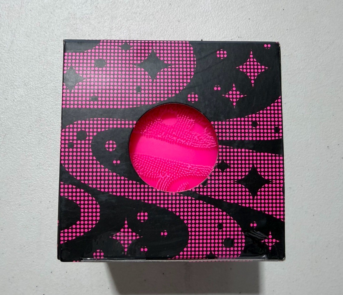 NeeDoh Super Fuzz Ball XL Velvet Squeeze PINK Fuzzball Squeeze Stress Ball NEW