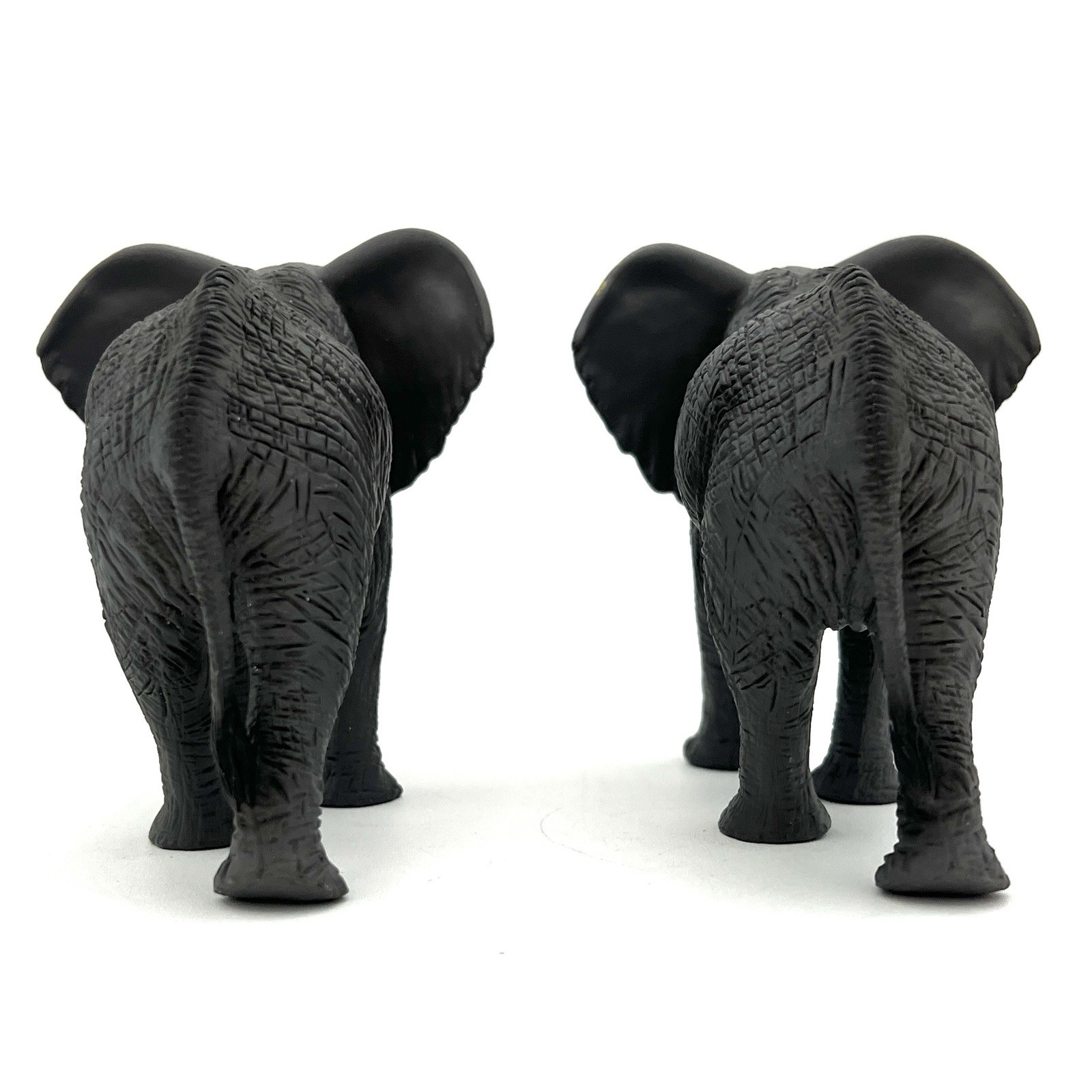 Set of 4 MOJO Wildlife African Elephant Figures Brown 2011 Gray 2015 Pre-owned